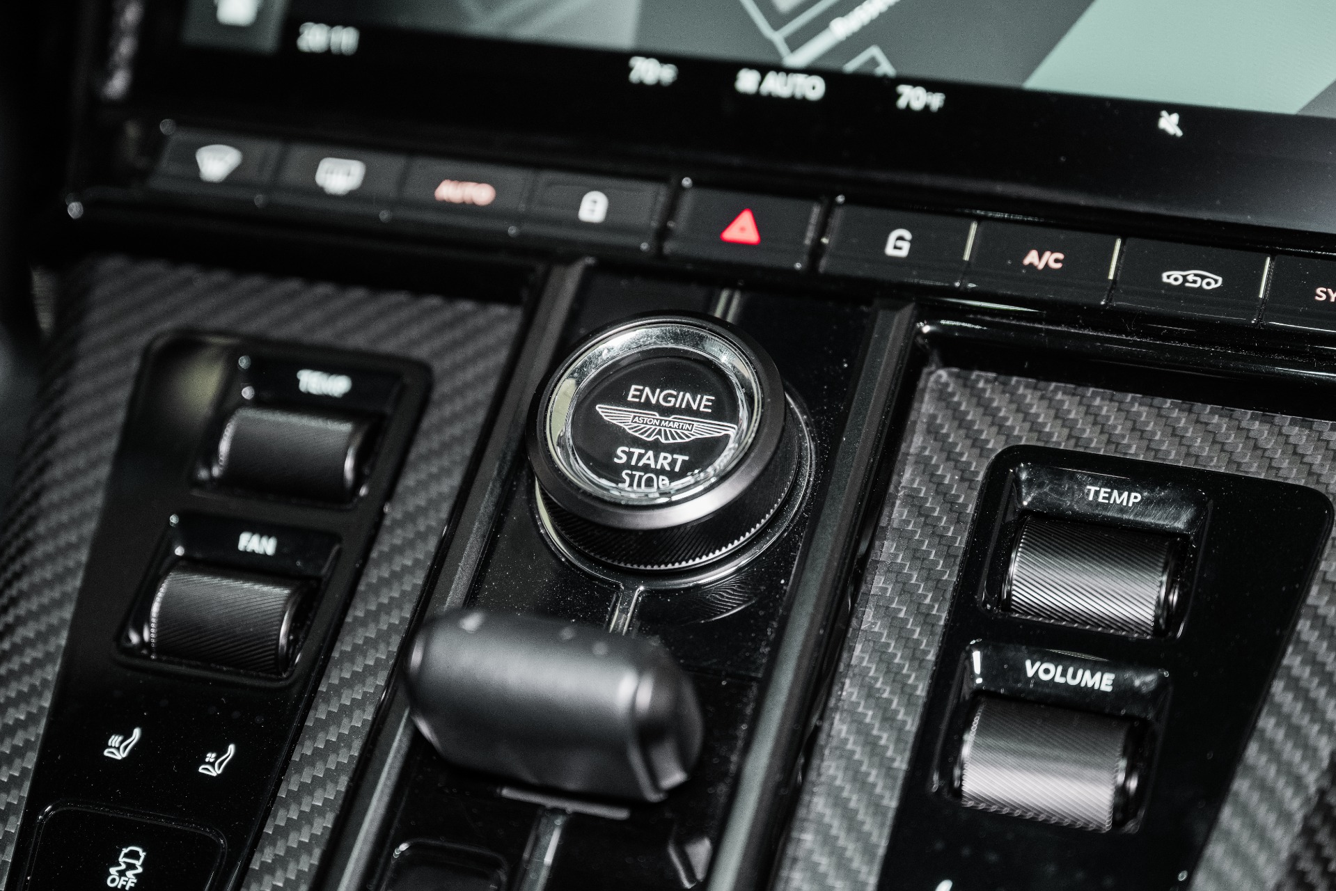 2025 Aston Martin Vantage Base - Photo 25