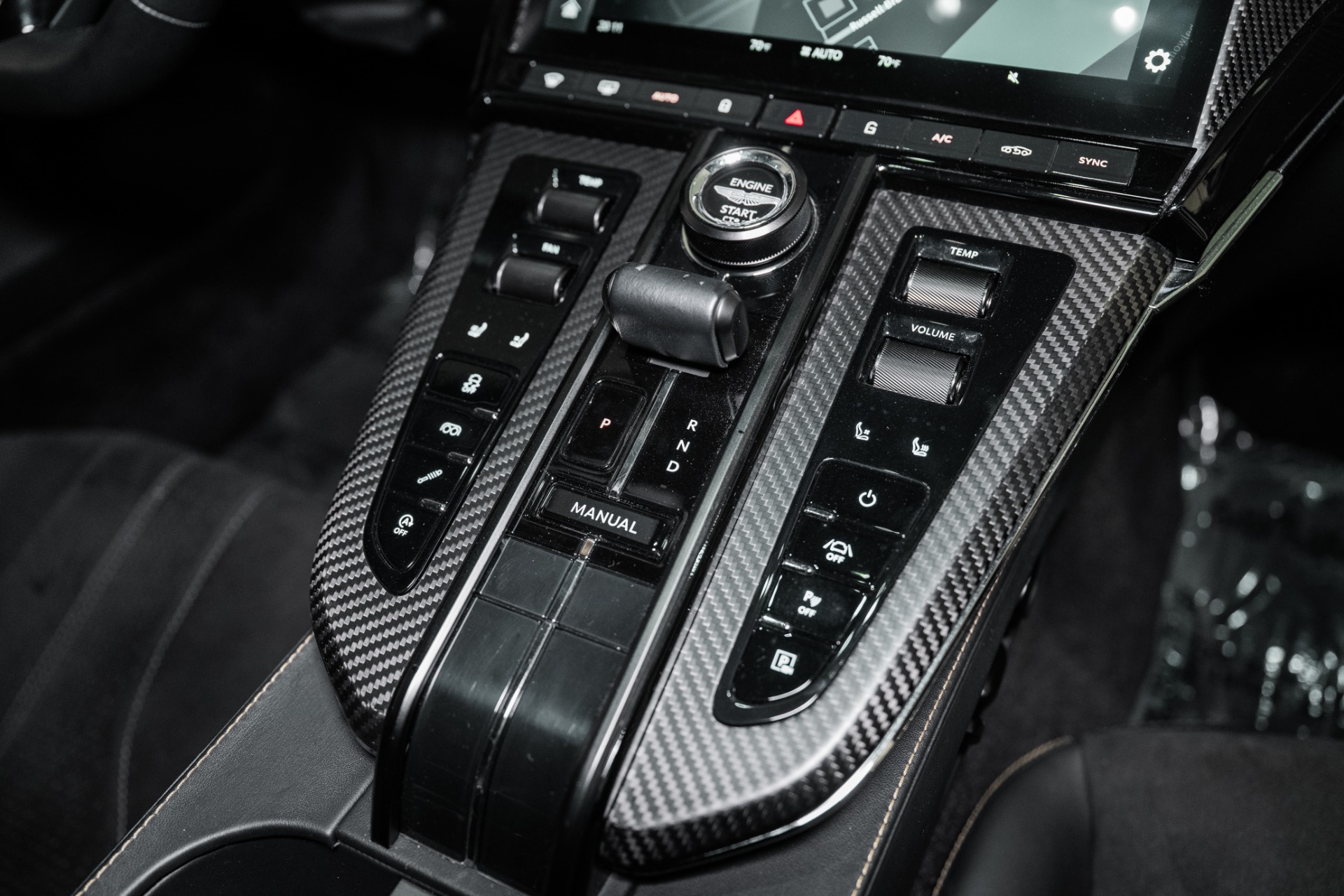 2025 Aston Martin Vantage Base - Photo 27