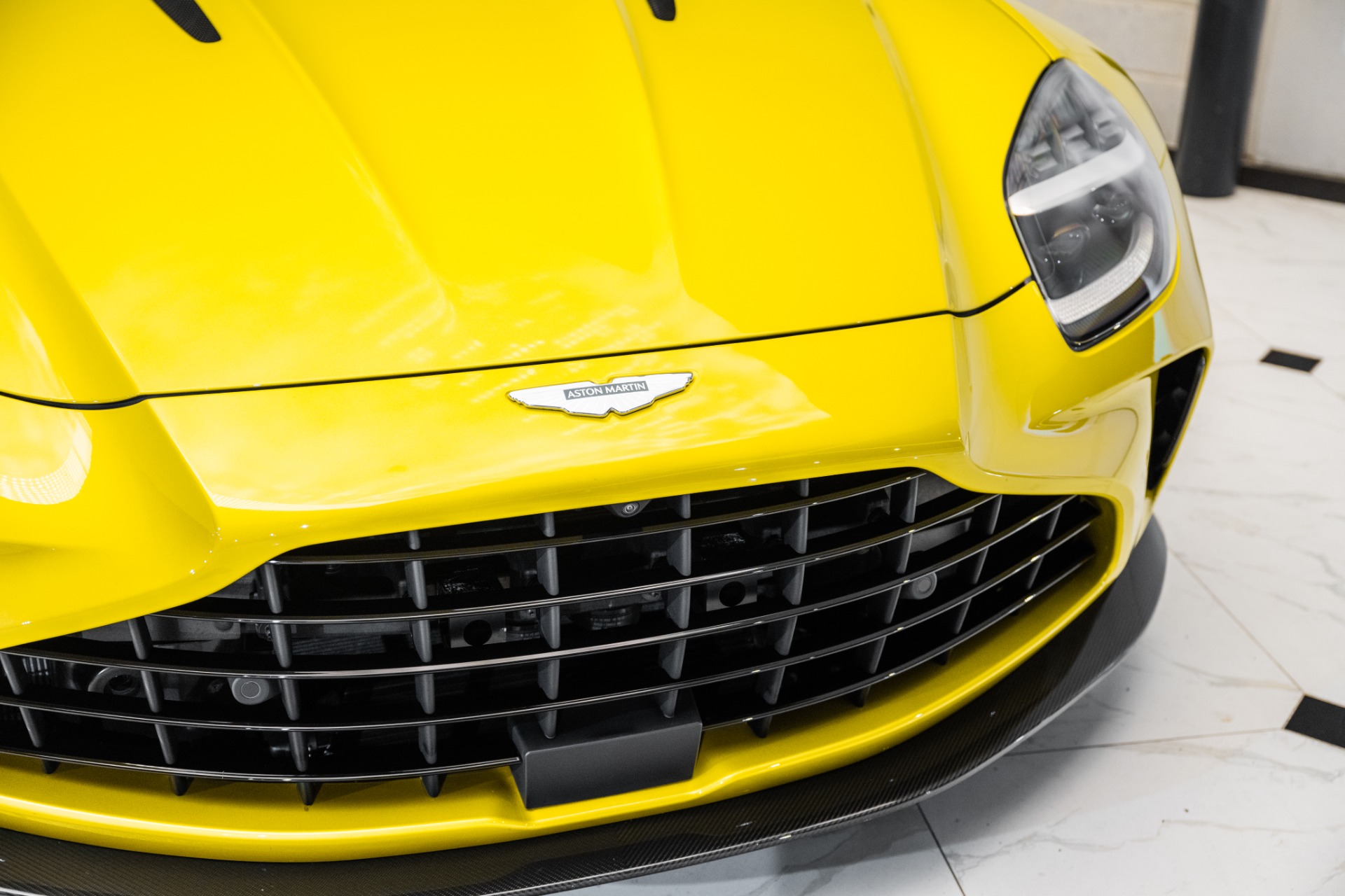 2025 Aston Martin Vantage AM6 photo 35