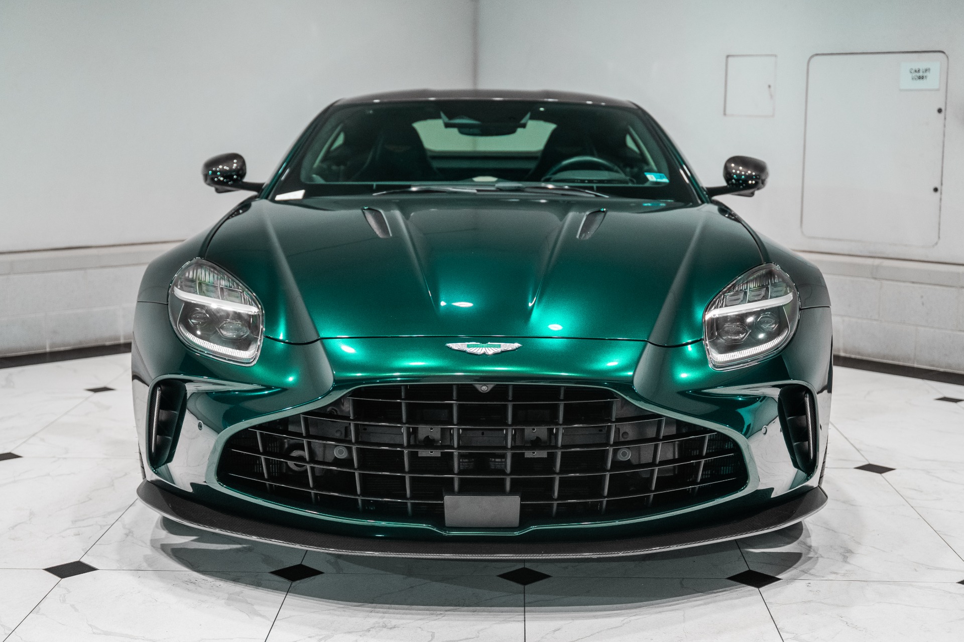 2025 Aston Martin Vantage Base - Photo 7