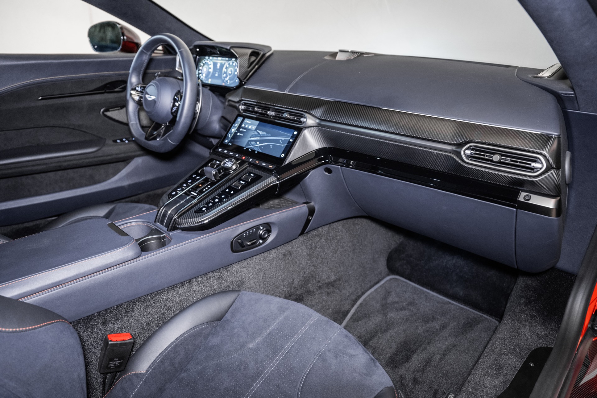 2025 Aston Martin Vantage AM6 photo 14