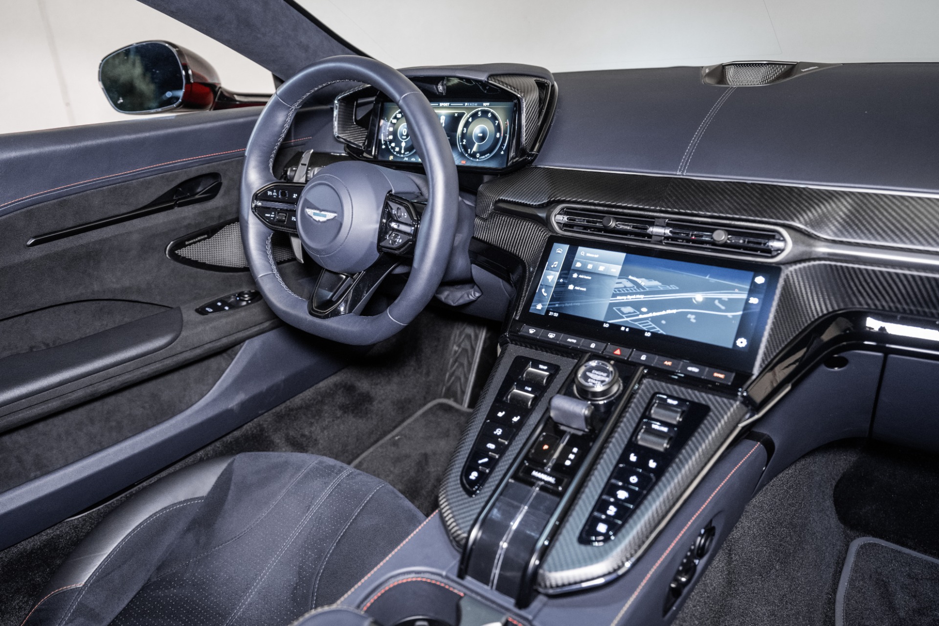 2025 Aston Martin Vantage AM6 photo 16