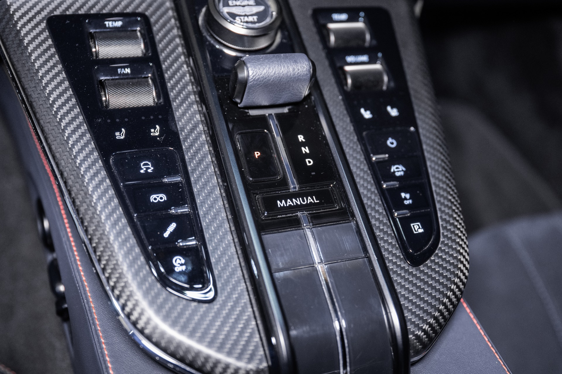 2025 Aston Martin Vantage AM6 photo 27