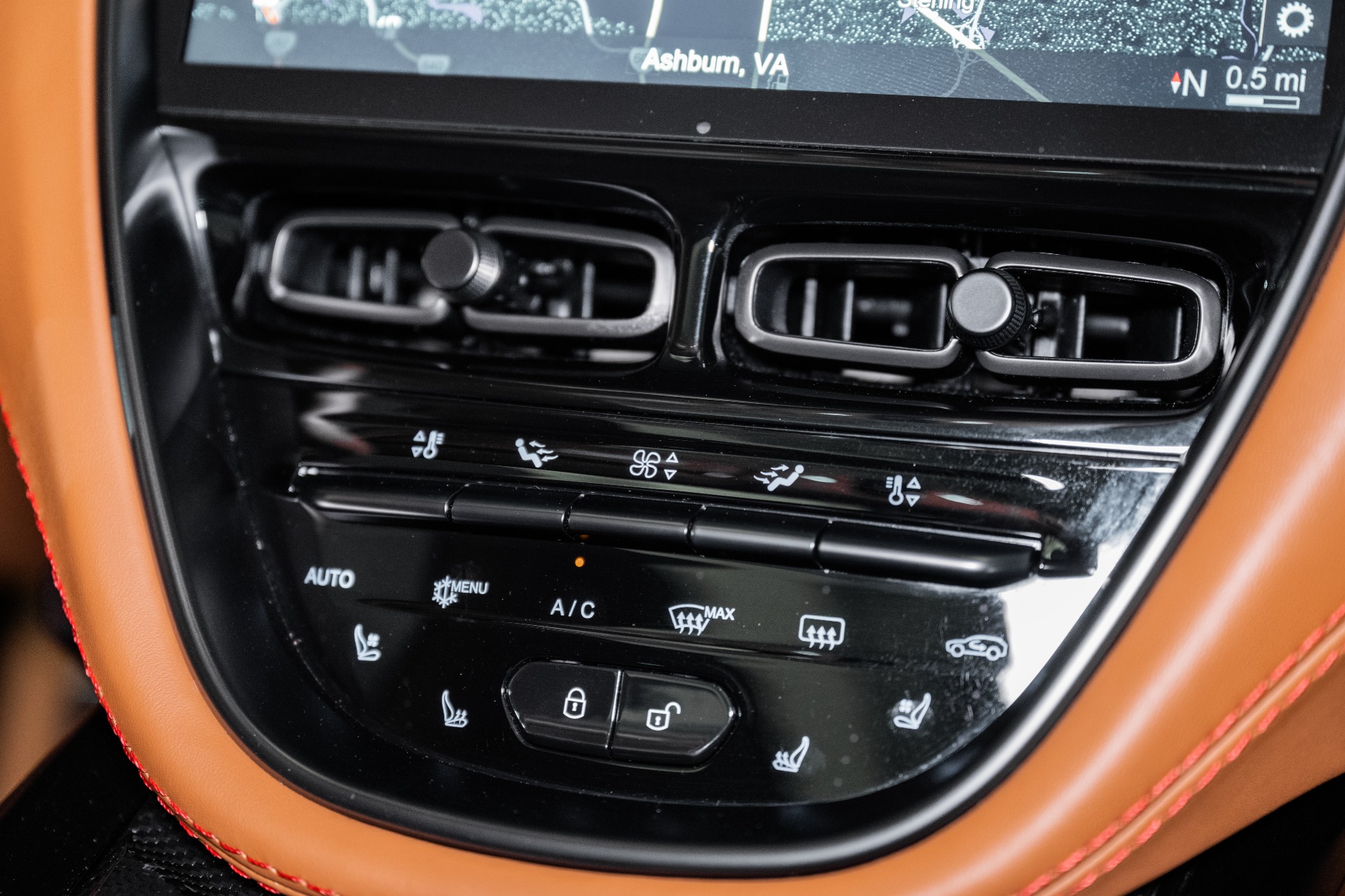 2023 Aston Martin DBX DBX707 photo 28