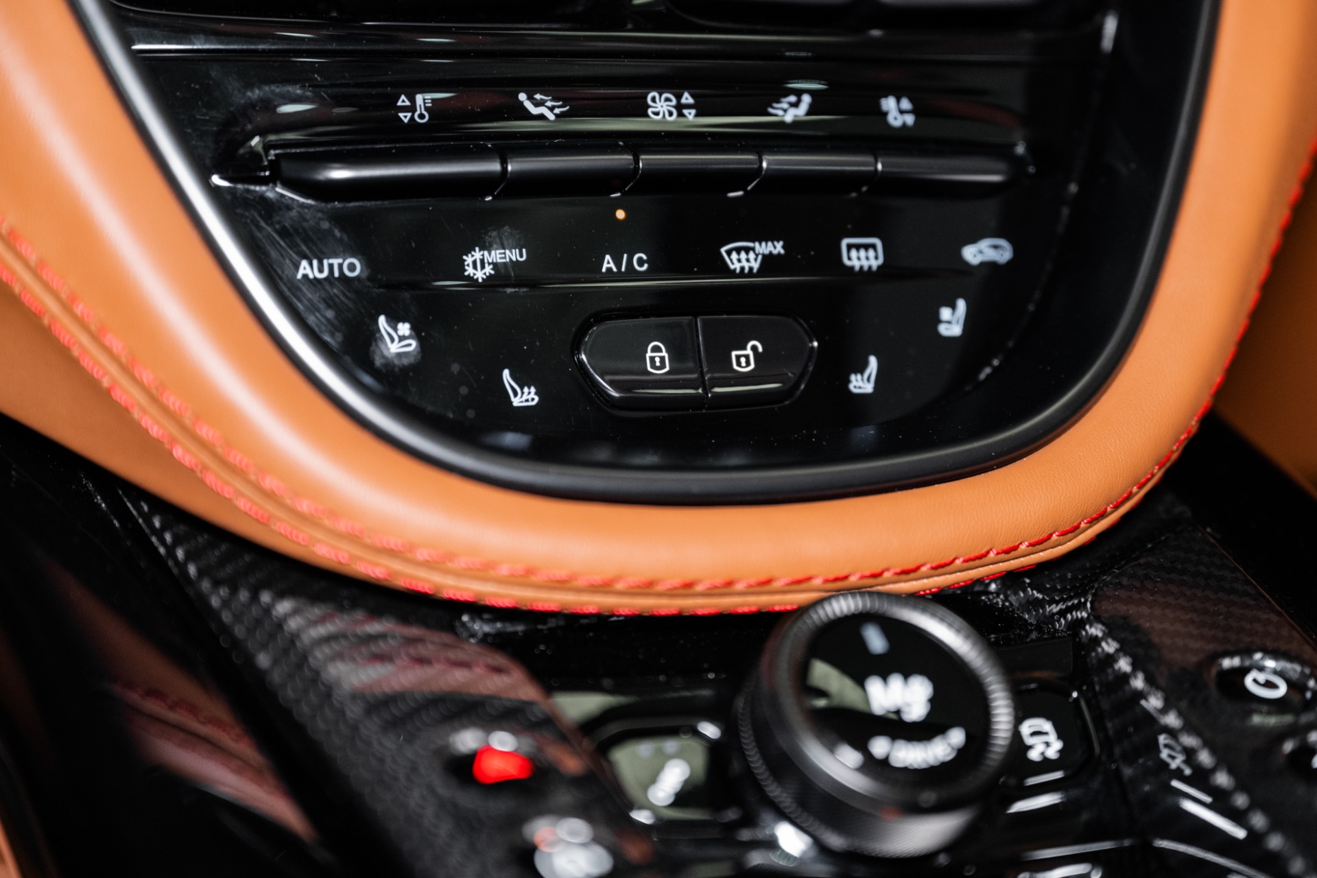 2023 Aston Martin DBX DBX707 photo 31
