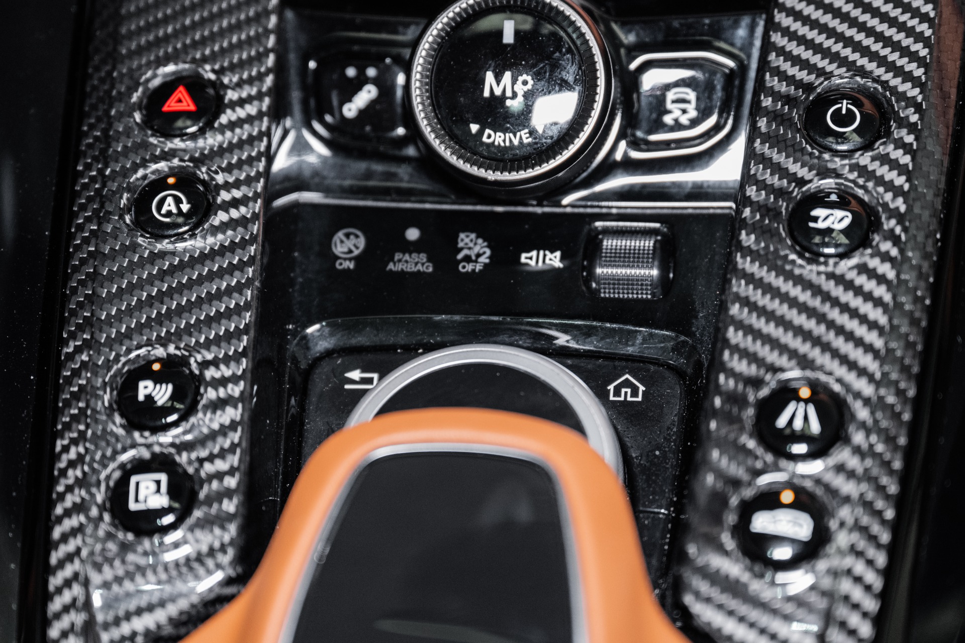 2023 Aston Martin DBX 707 - Photo 41