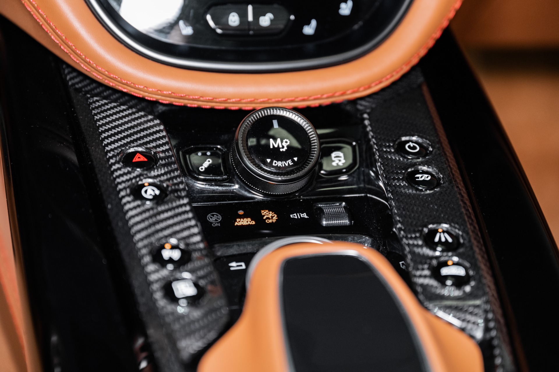 2023 Aston Martin DBX 707 - Photo 44