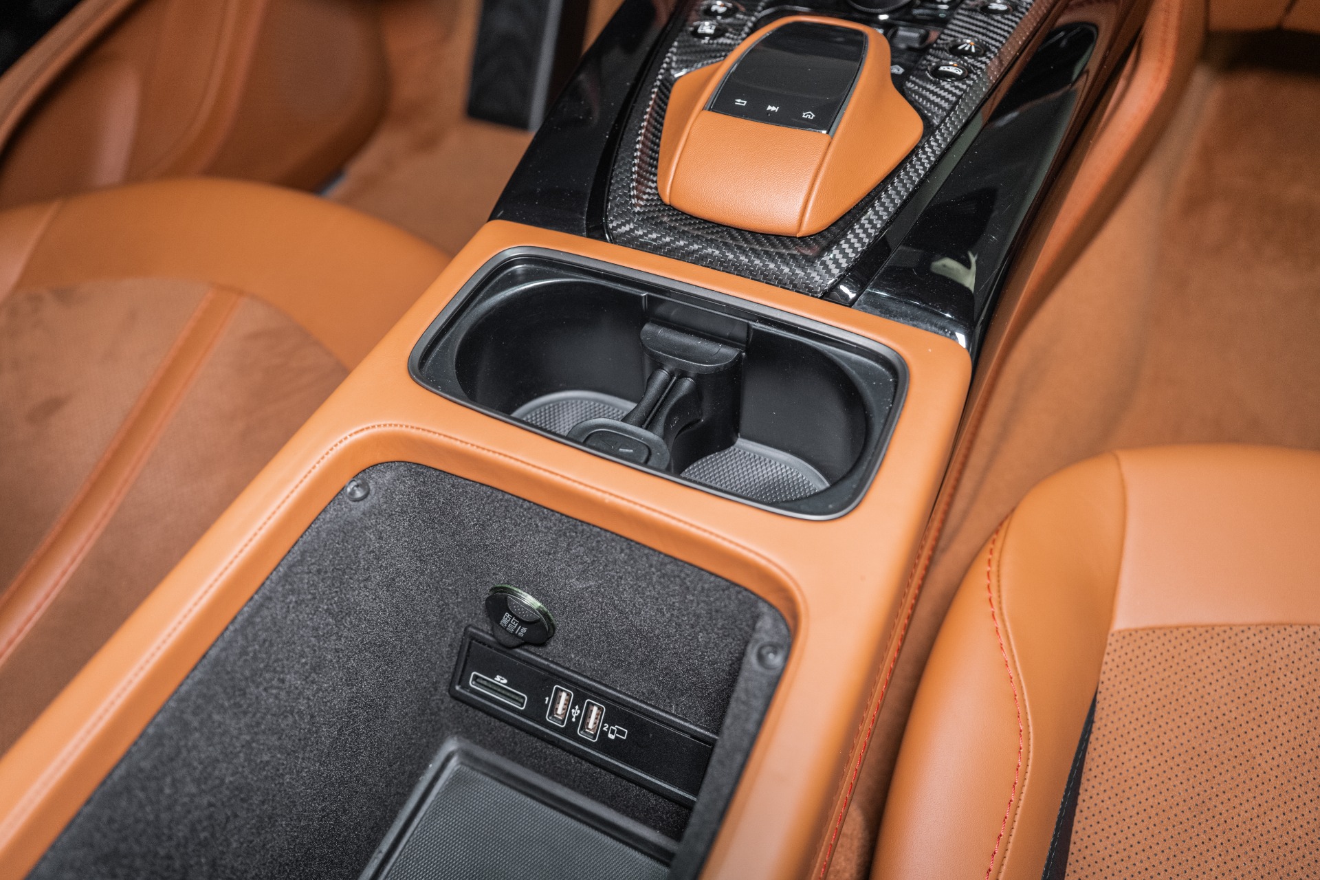 2023 Aston Martin DBX 707 - Photo 47