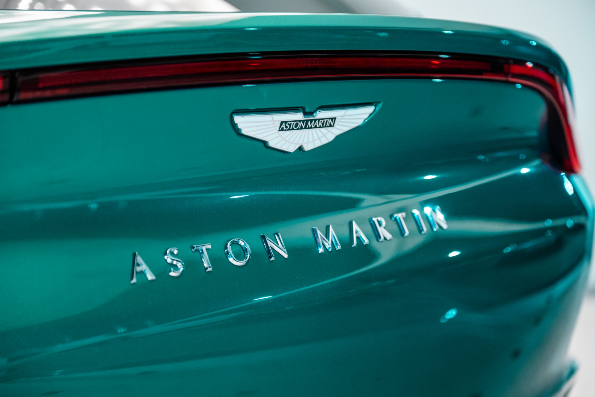 2023 Aston Martin DBX DBX707 photo 7