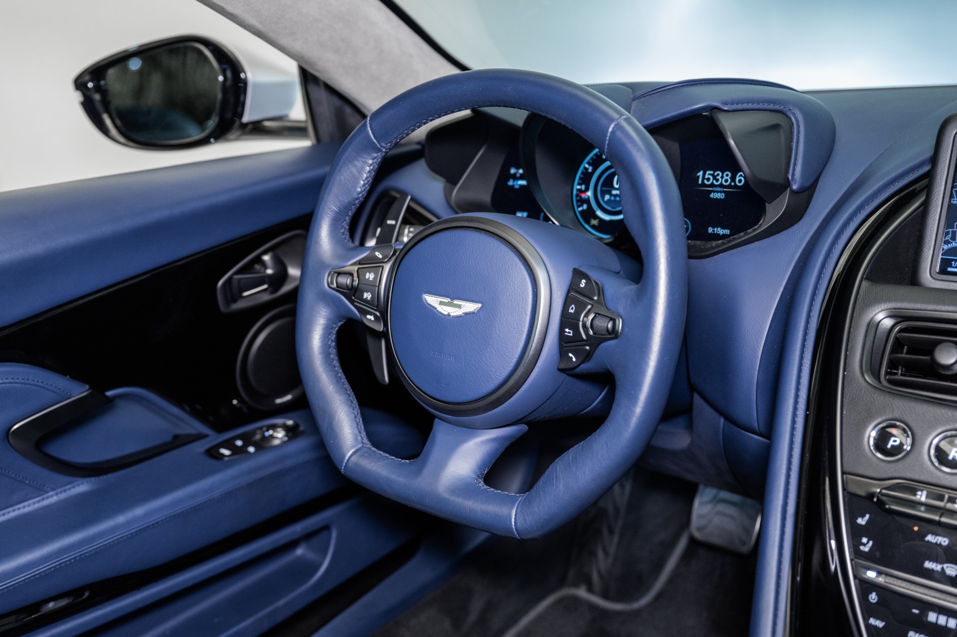 2020 Aston Martin DBS AM7 photo 19