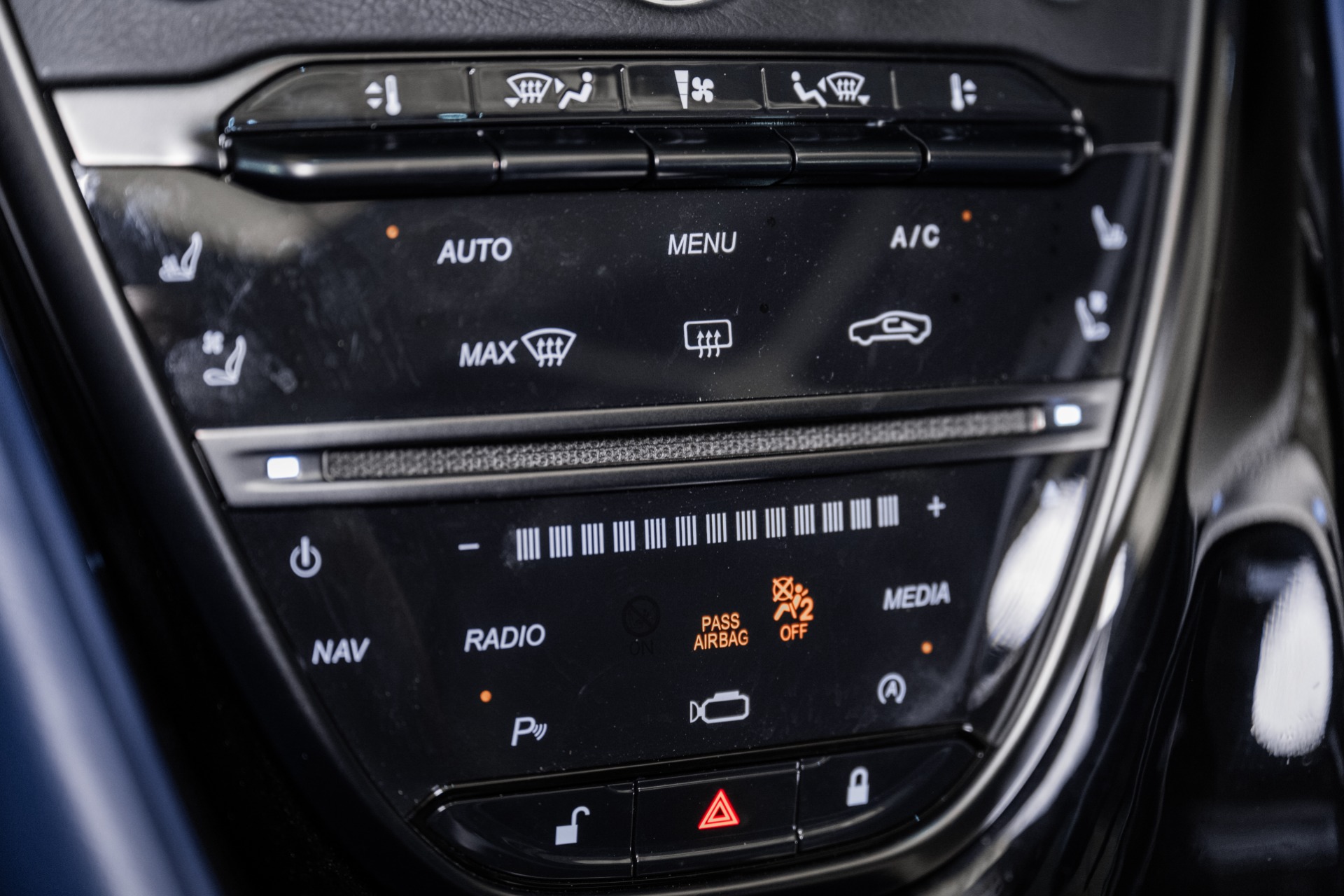 2020 Aston Martin DBS AM7 photo 28