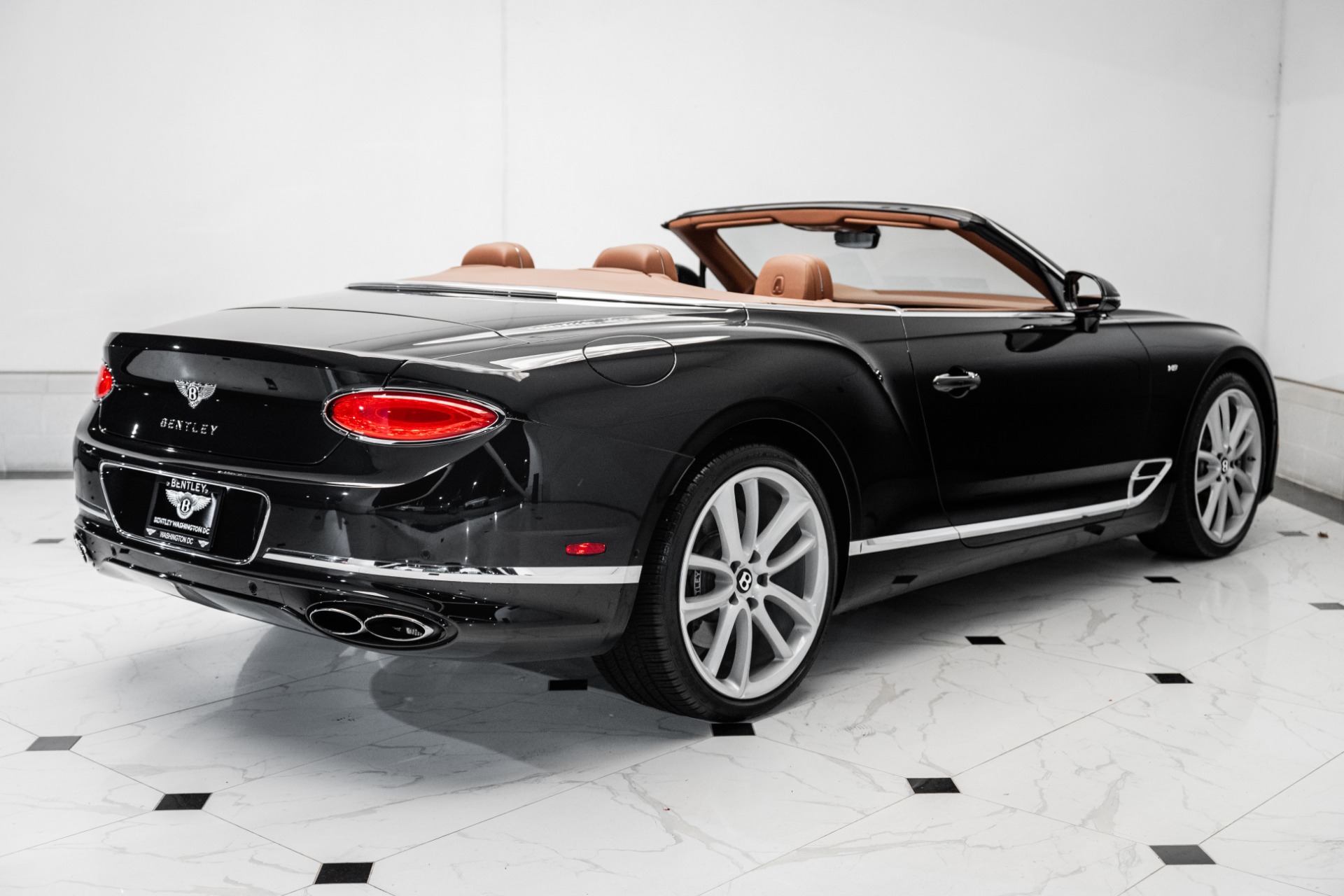 2022 Bentley Continental GT V8 photo 10