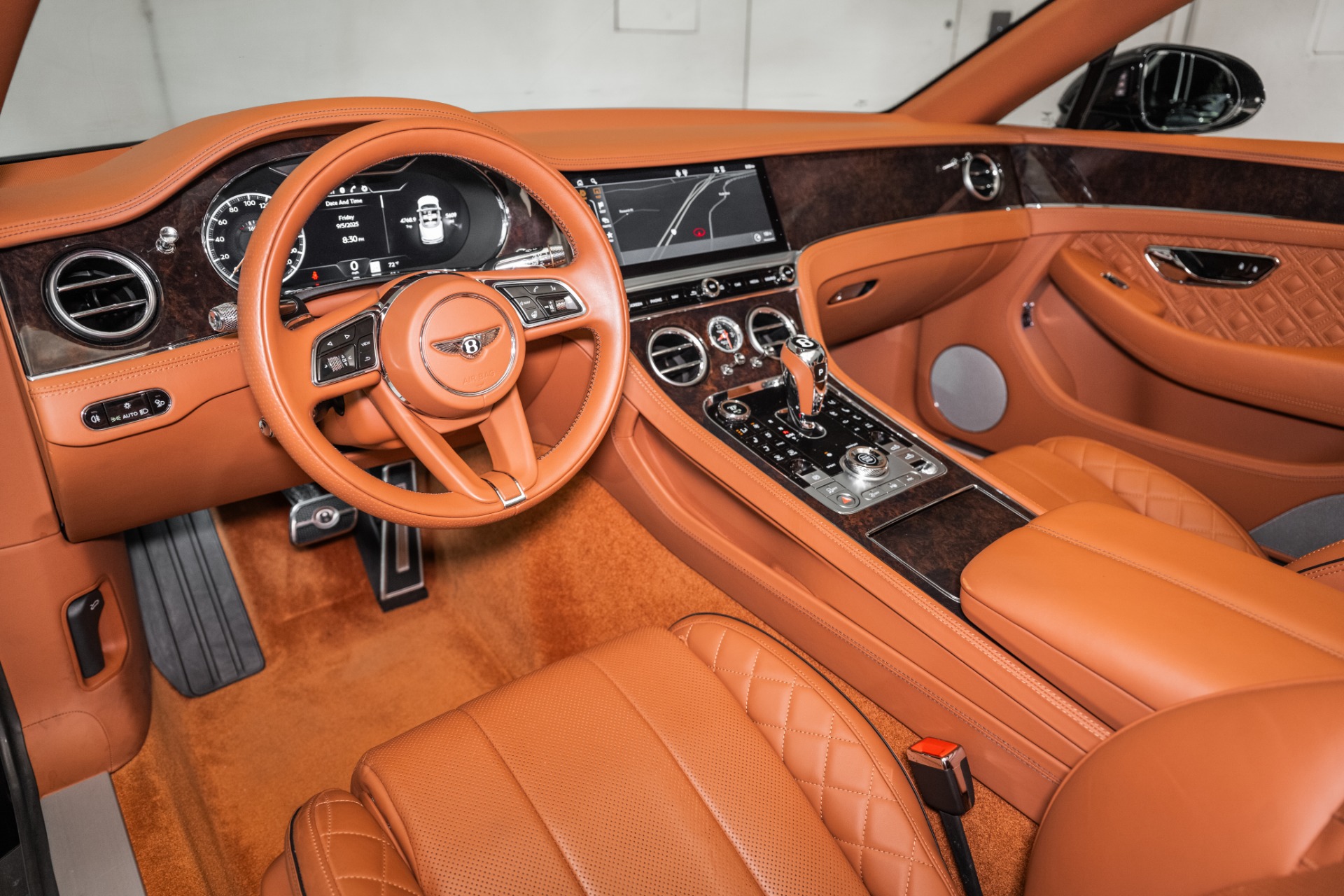 2022 Bentley Continental GT V8 photo 19