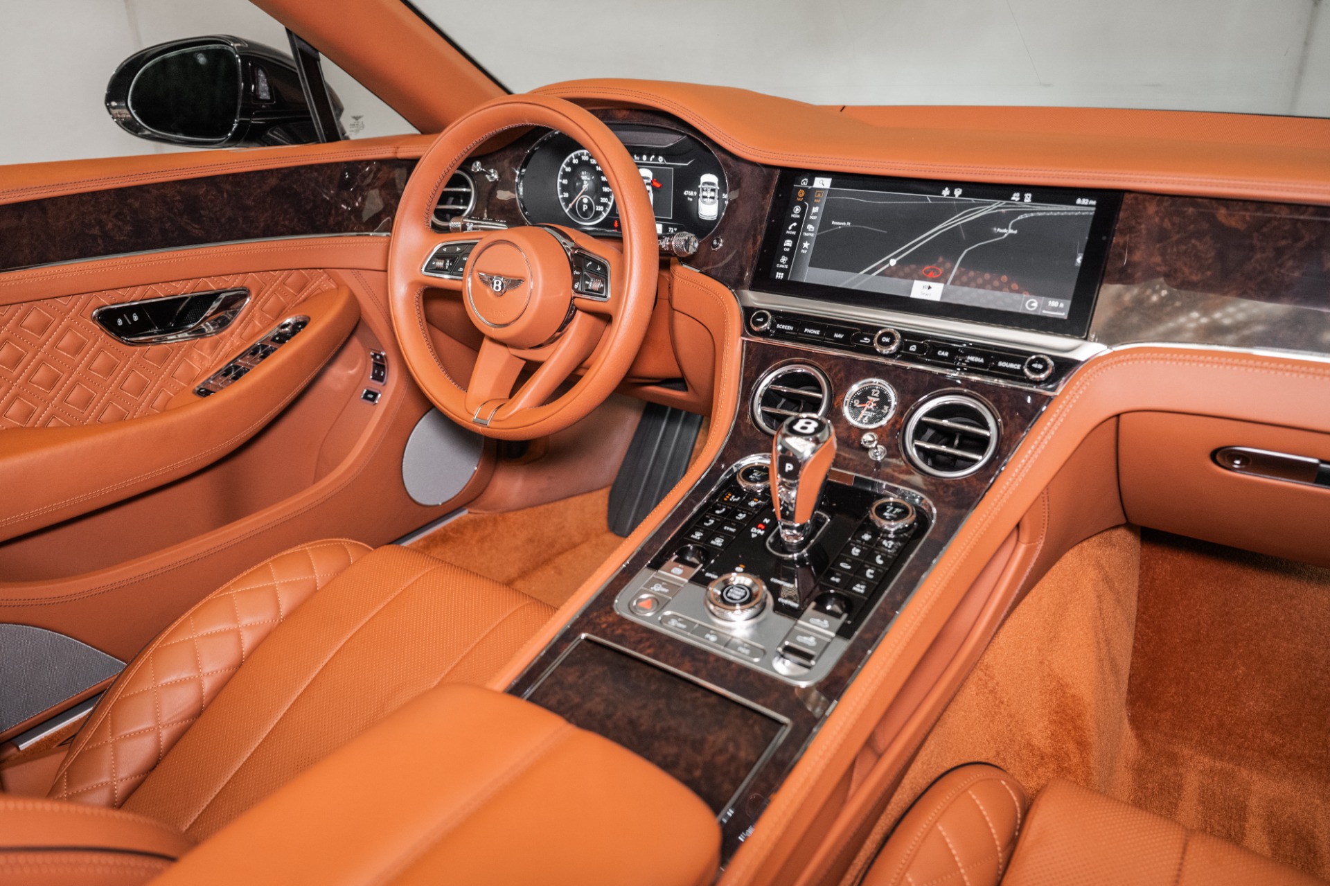 2022 Bentley Continental GT V8 photo 22