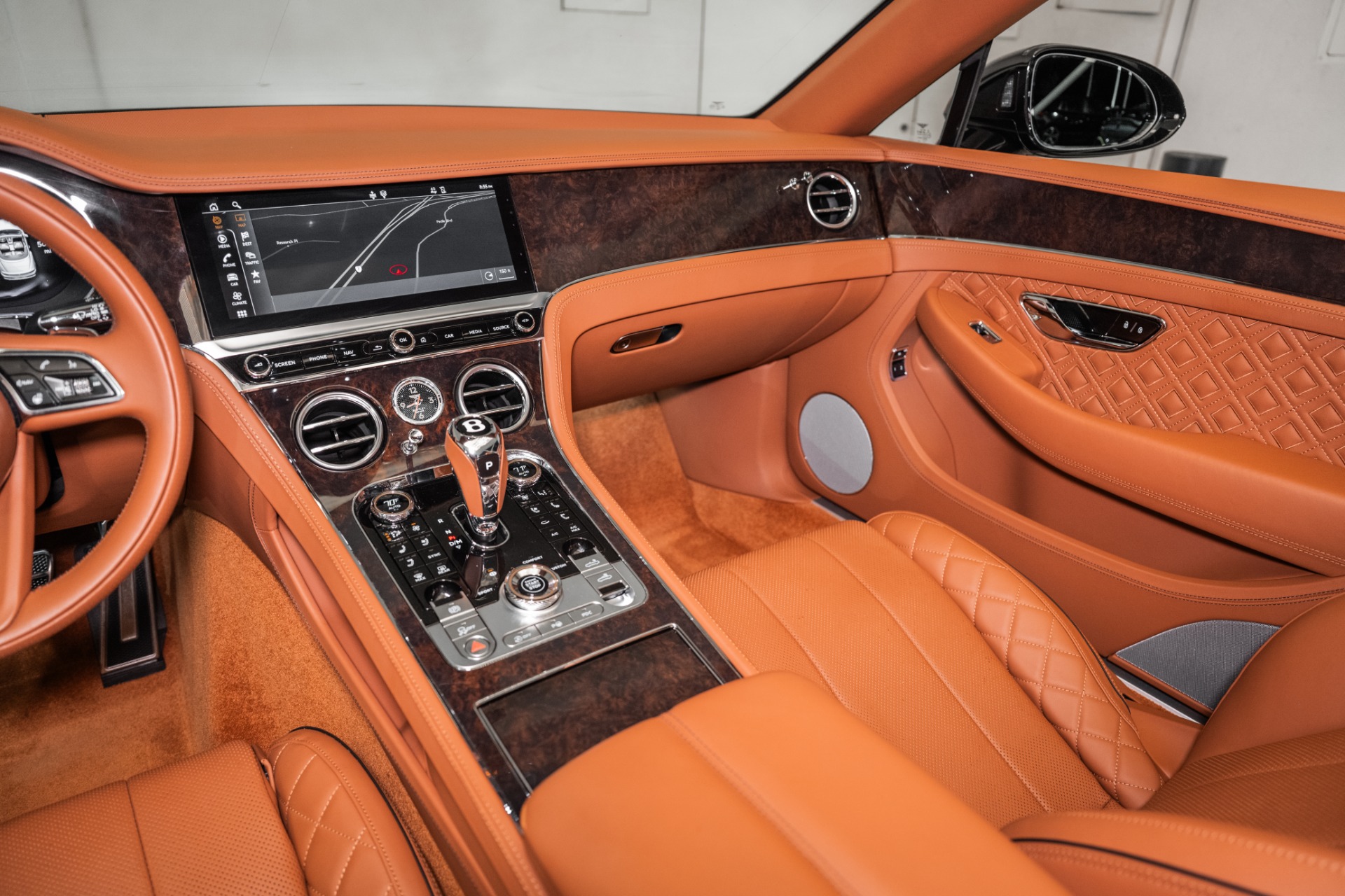 2022 Bentley Continental GT V8 photo 23