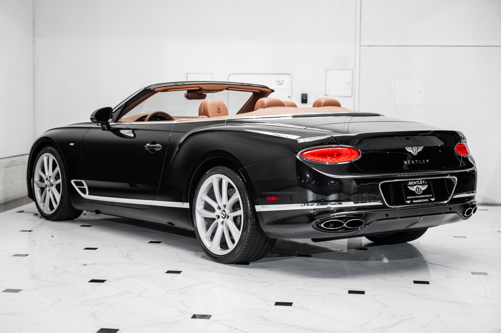 2022 Bentley Continental GT V8 photo 3