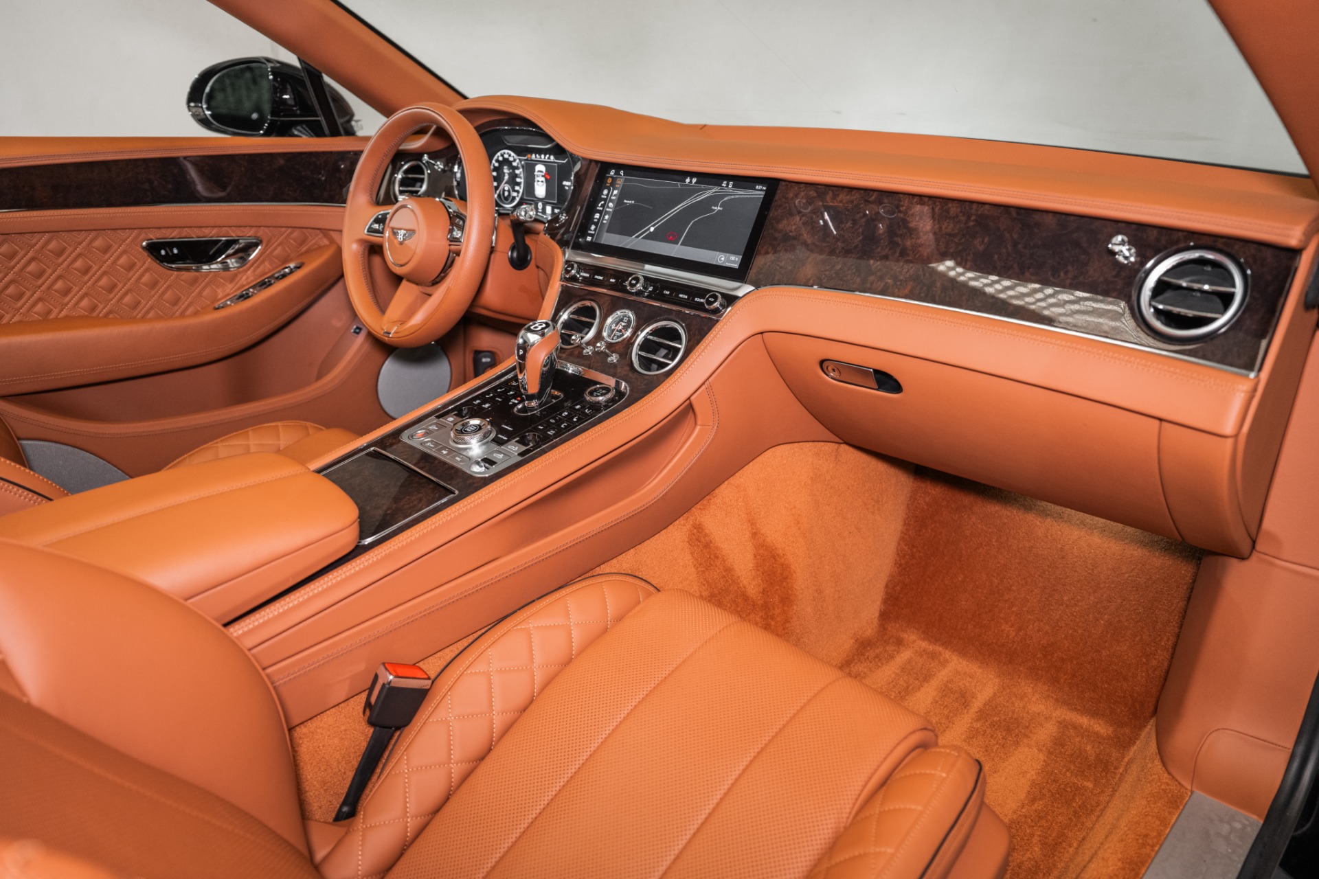 2022 Bentley Continental GT V8 photo 4