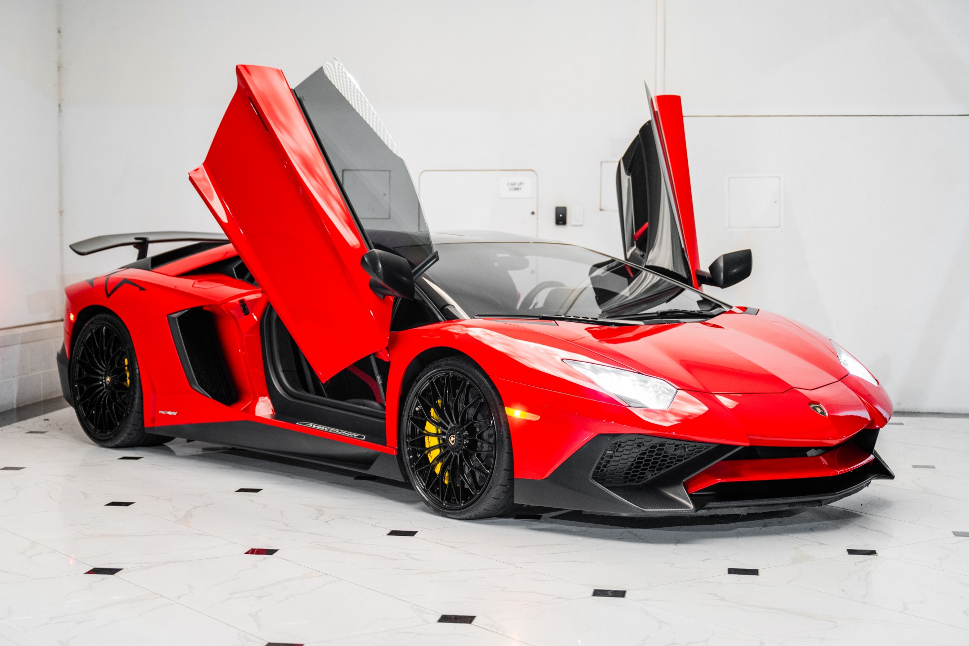 Used-2016-Lamborghini-