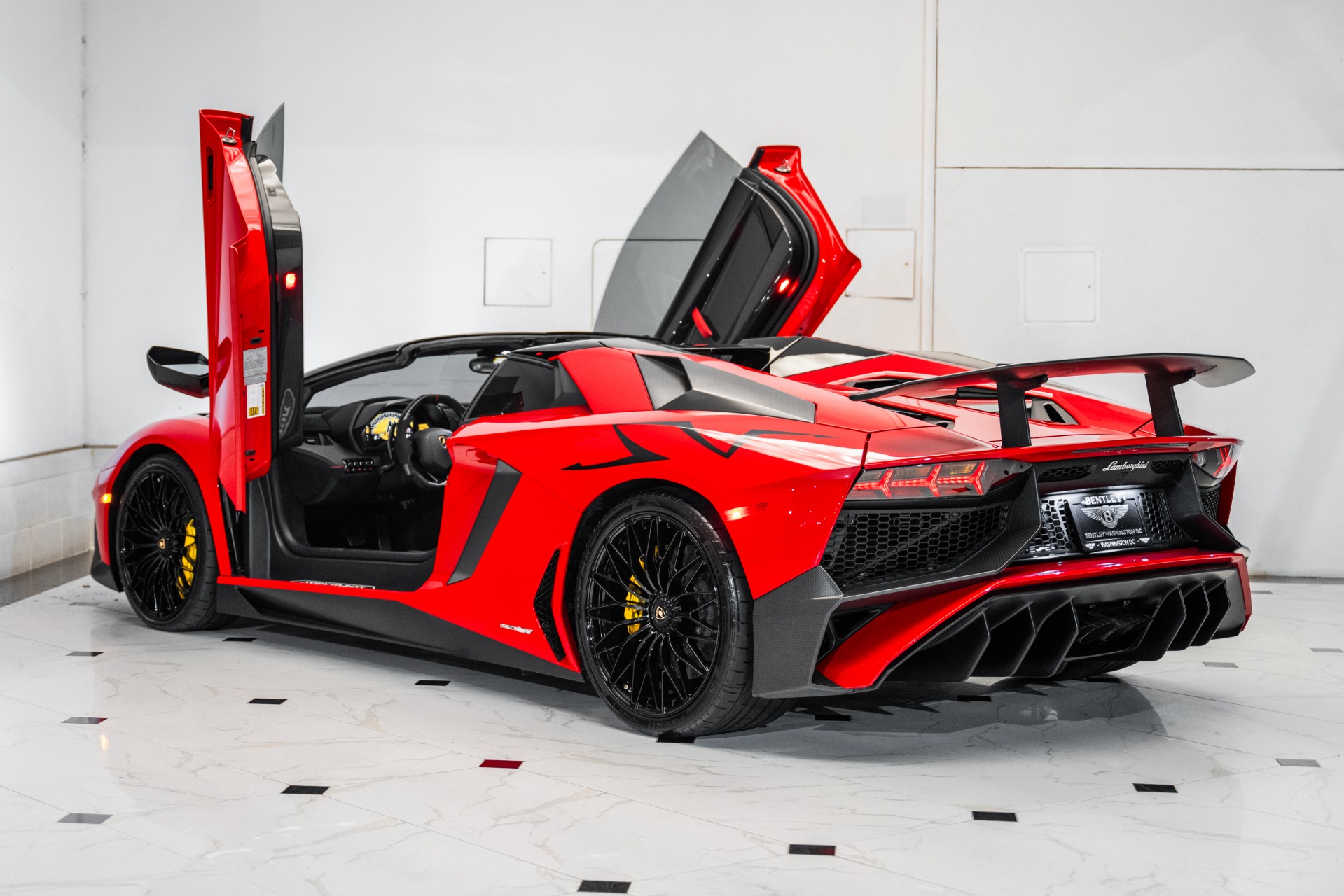 Used-2016-Lamborghini-