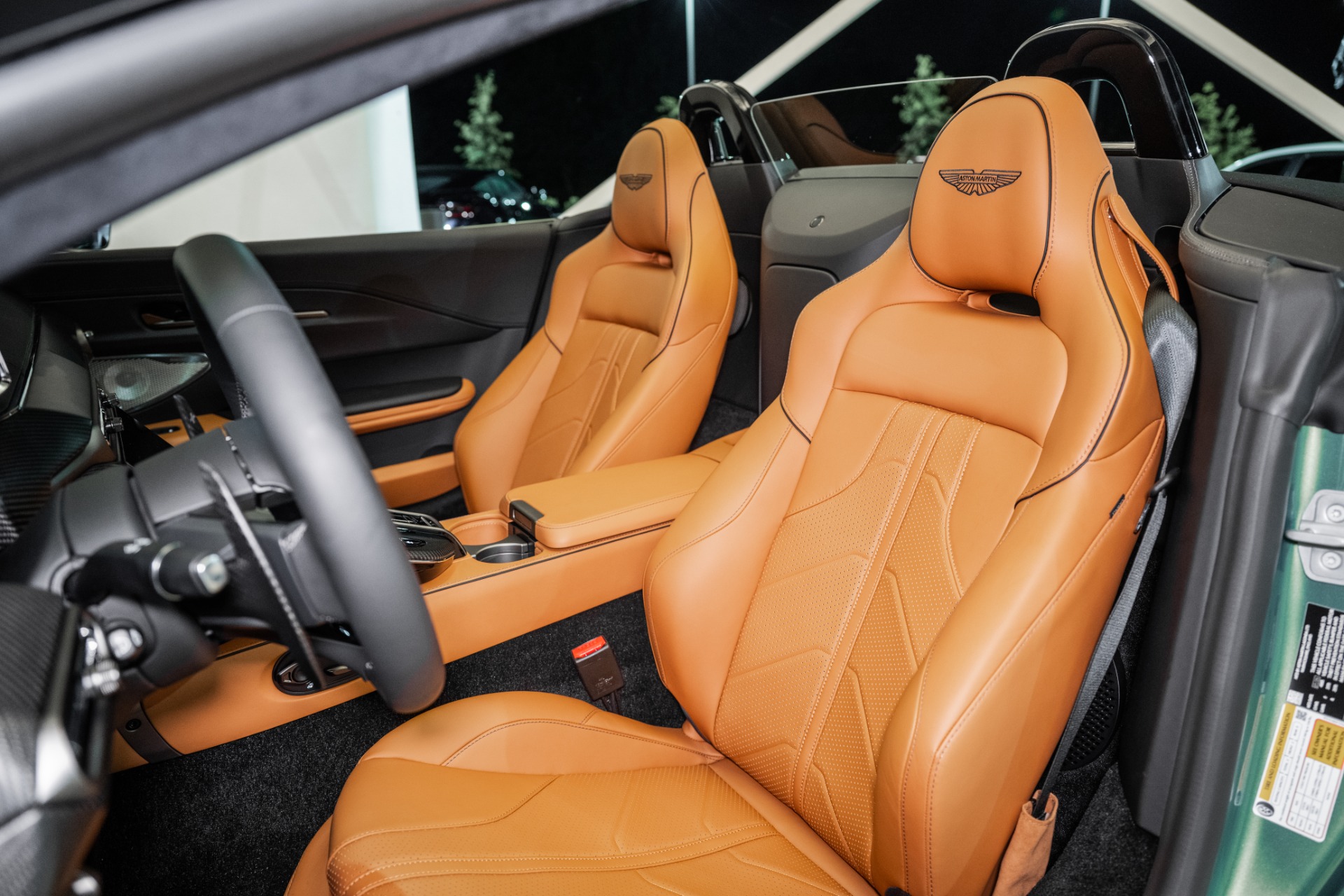 2026 Aston Martin Vantage Roadster photo 11
