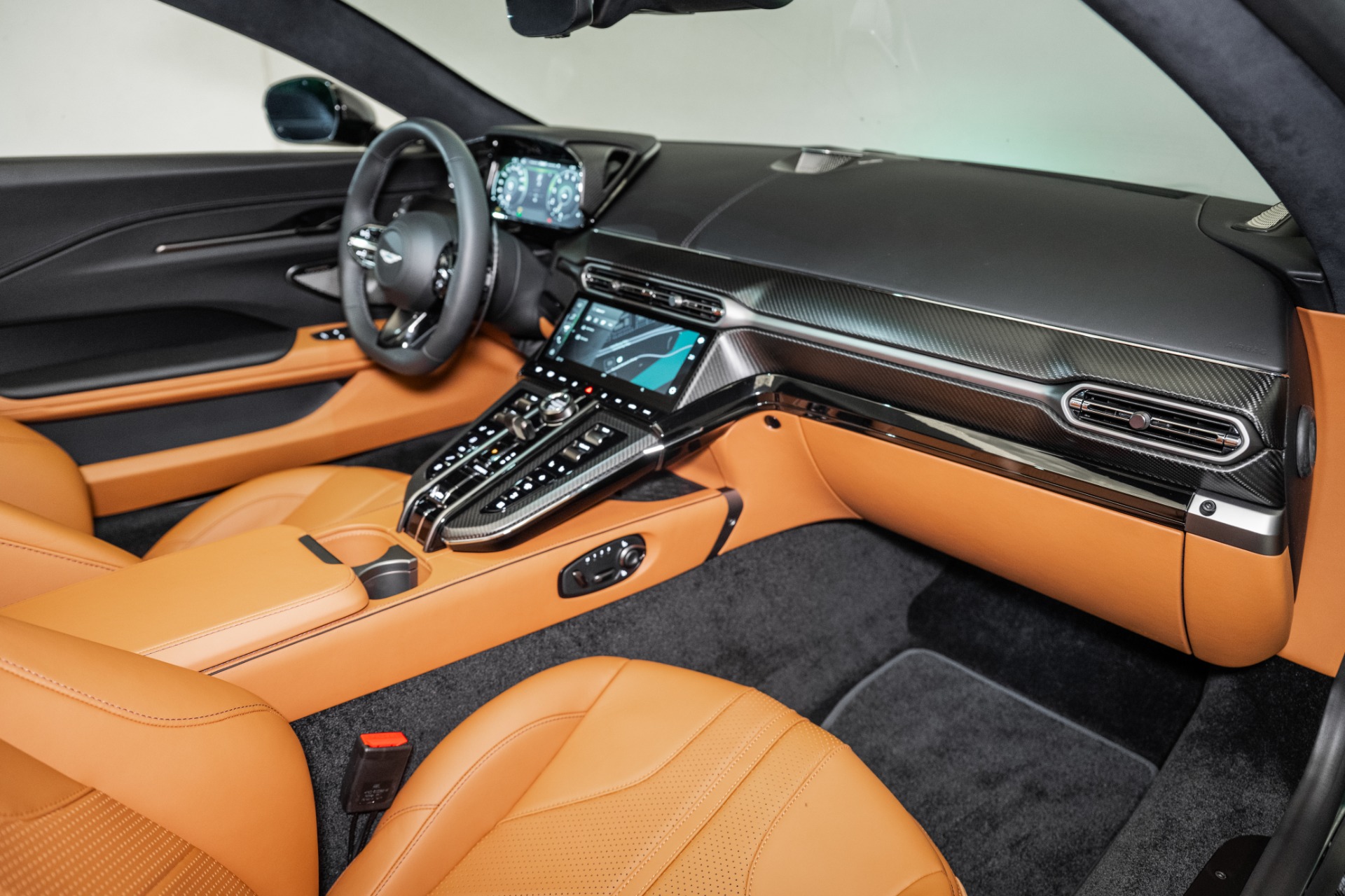 2026 Aston Martin Vantage Roadster photo 13