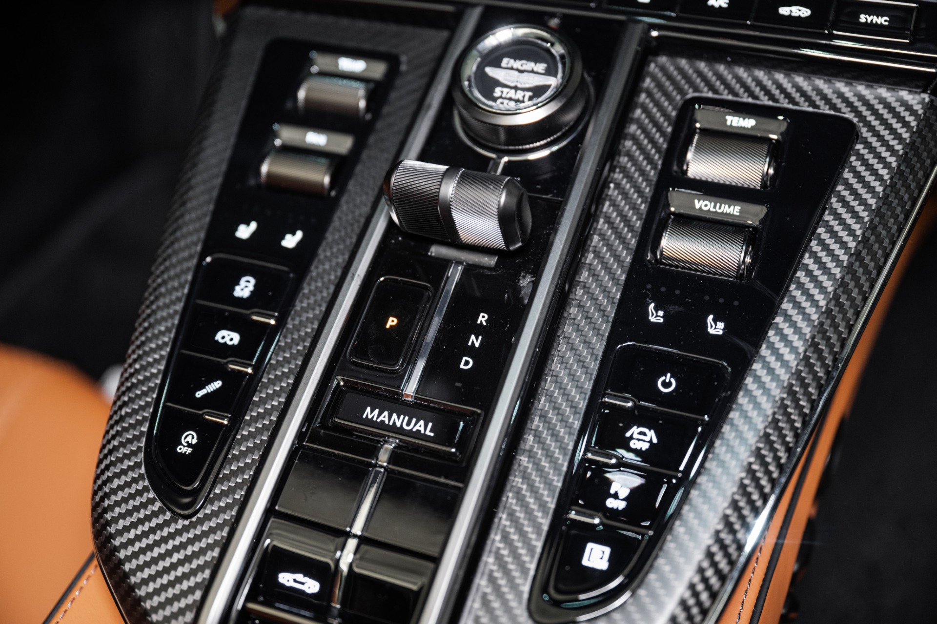 2026 Aston Martin Vantage Roadster photo 25
