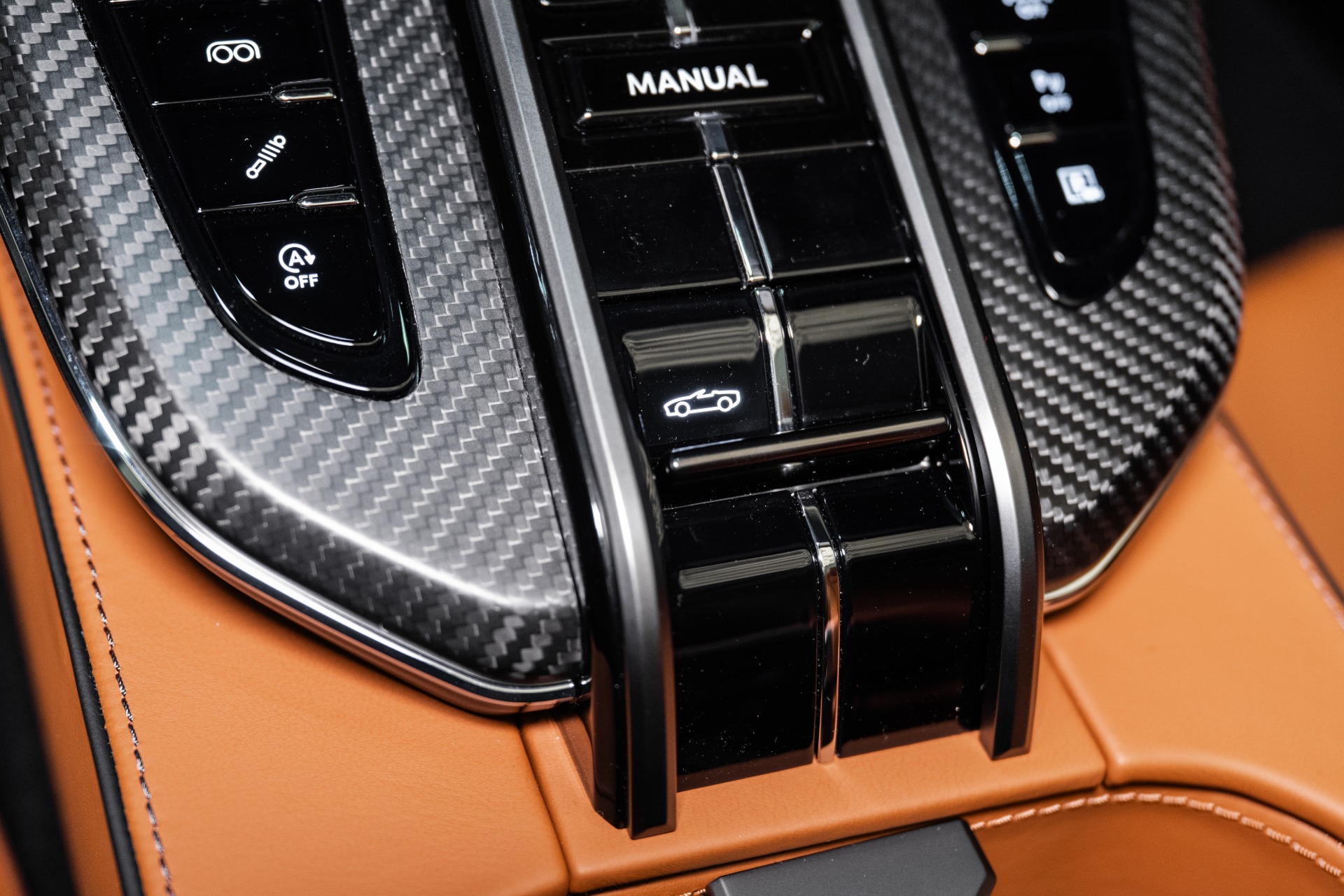 2026 Aston Martin Vantage Roadster photo 31