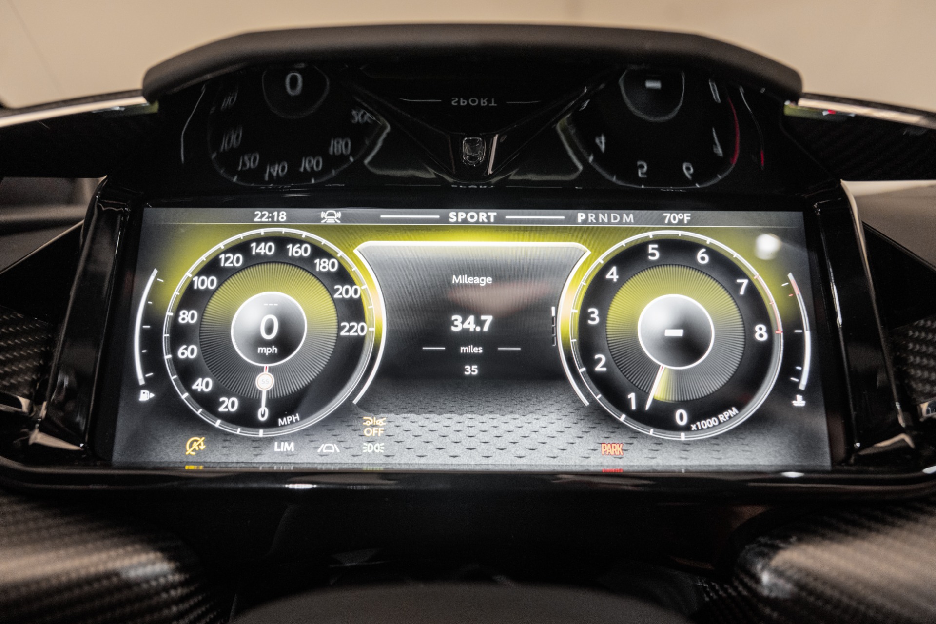 2026 Aston Martin Vantage Roadster photo 5