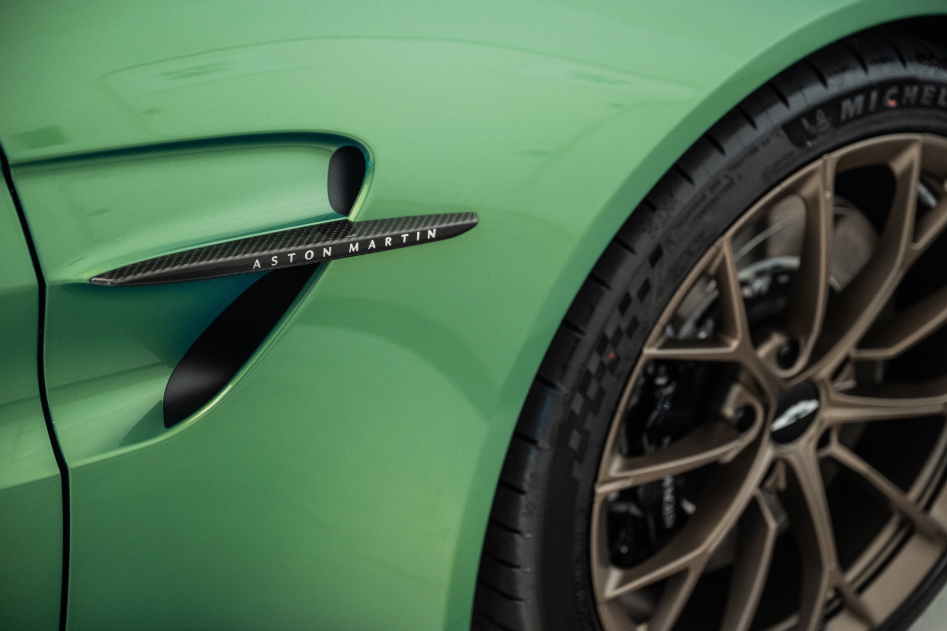 New 2026 Aston Martin Vantage Roadster For Sale | Exclusive