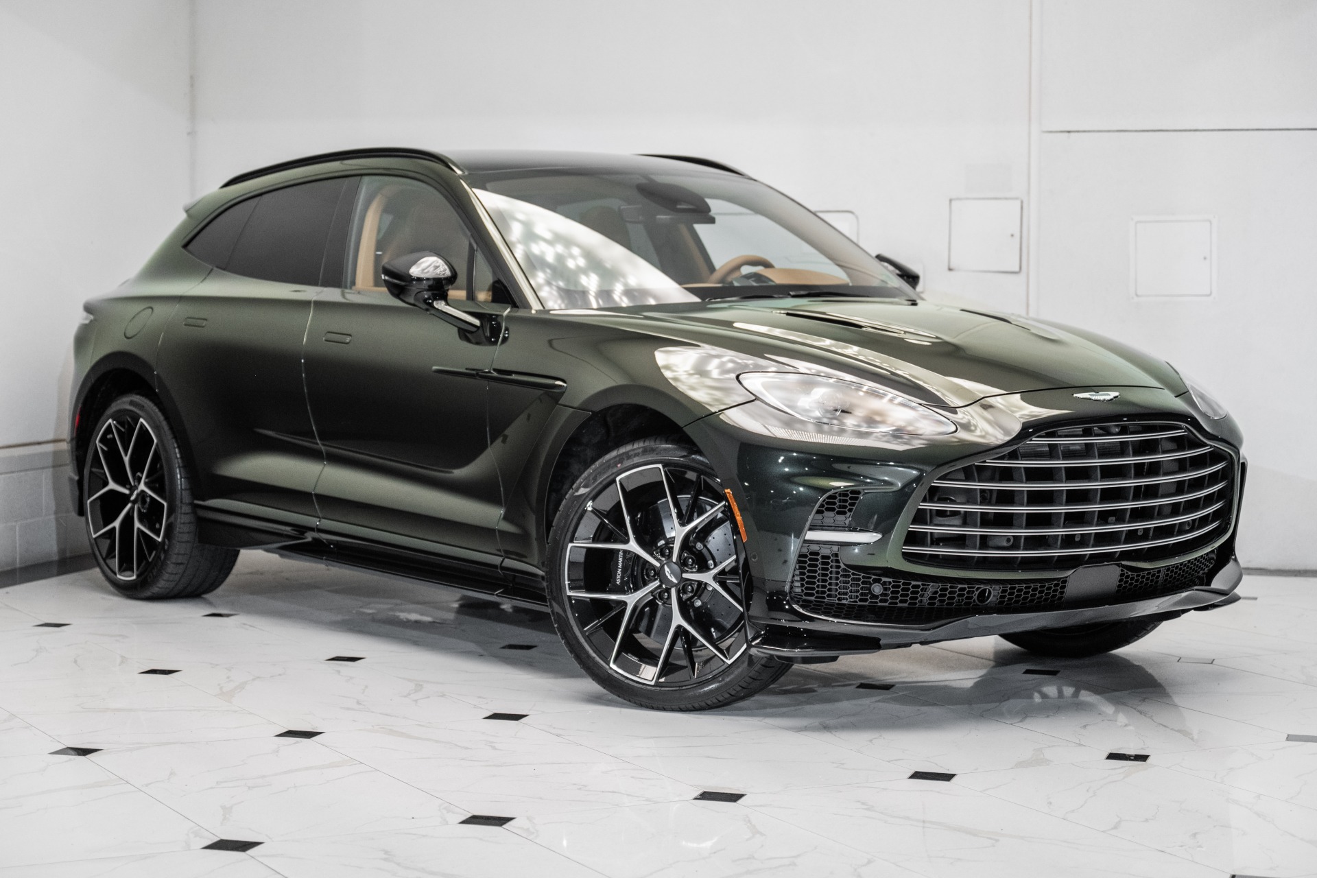 New-2026-ASTON-MARTIN-DBX-707-