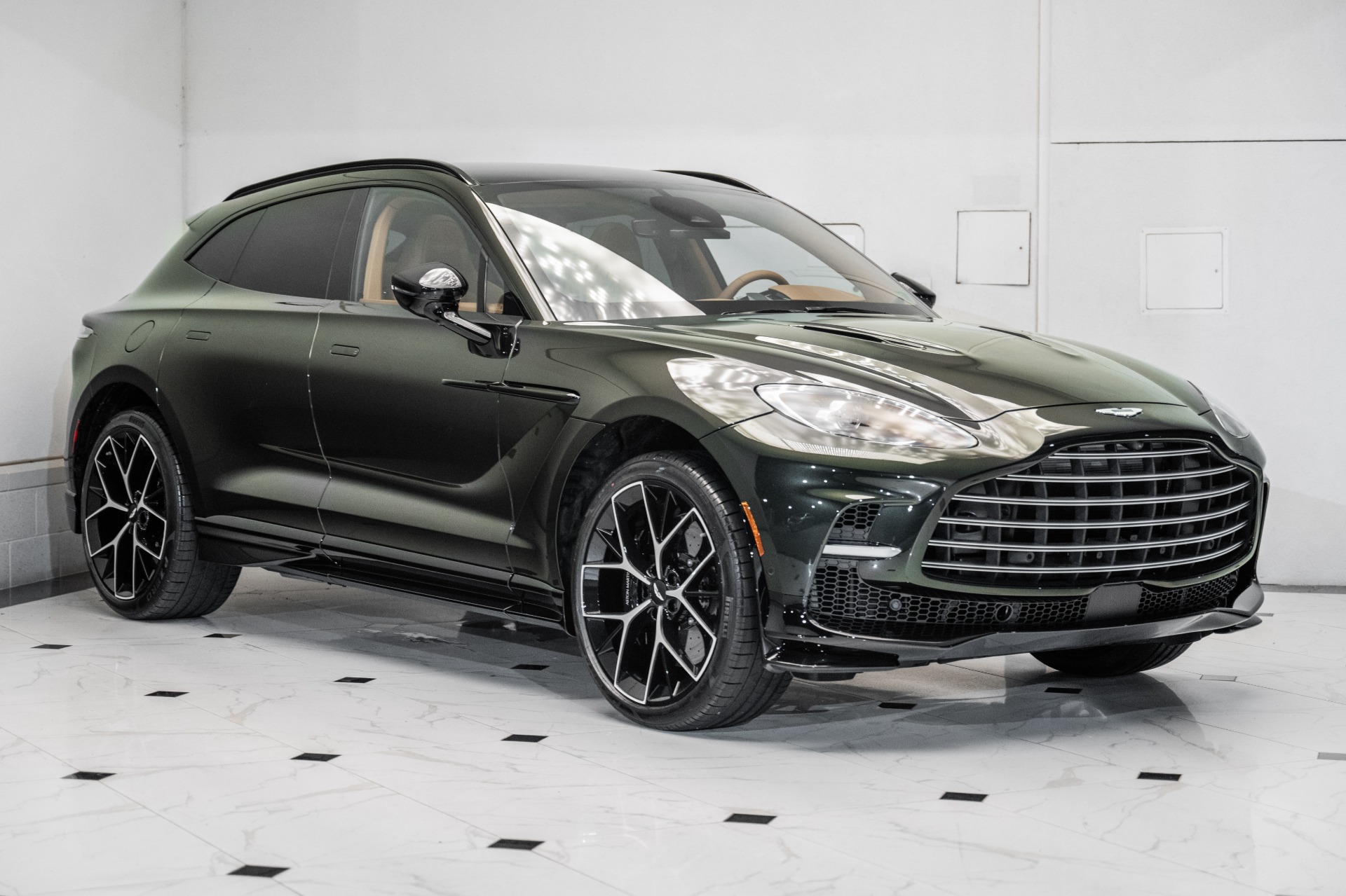 New 2026 ASTON MARTIN DBX 707 For Sale | Exclusive Automotive