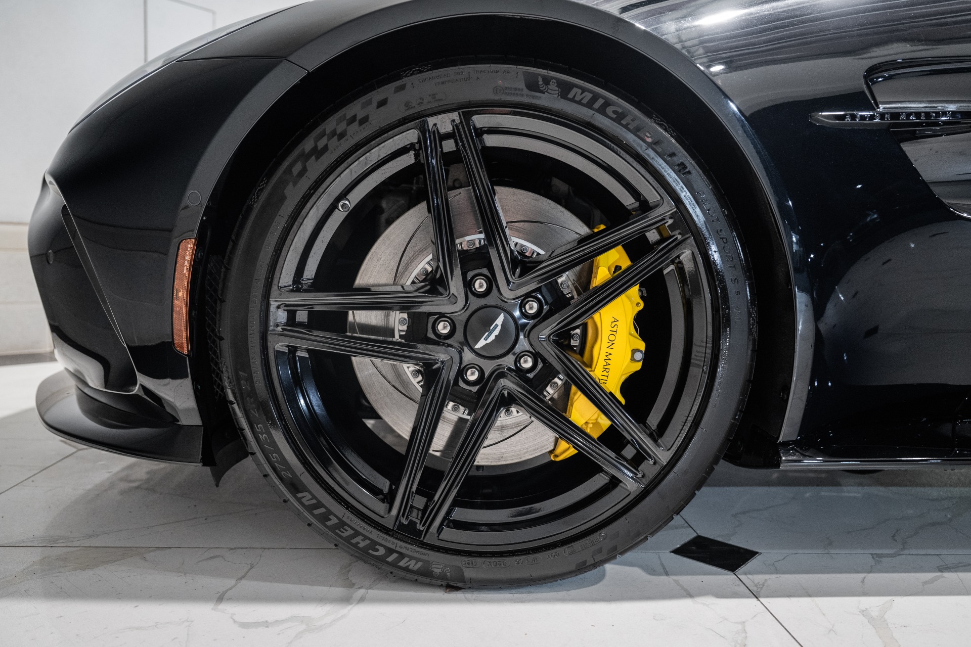 2026 Aston Martin Vantage AM6 photo 4