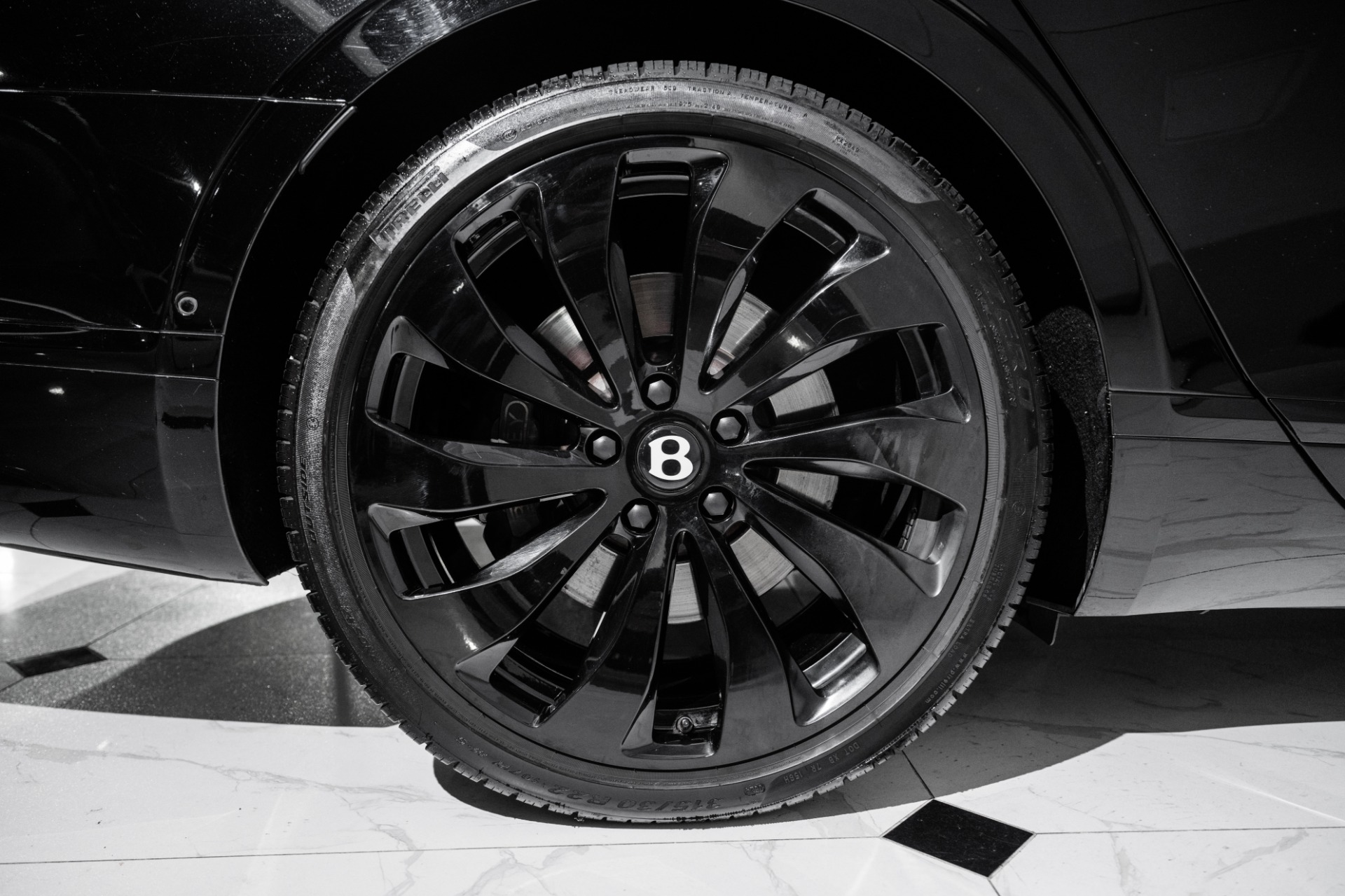 2022 Bentley Flying Spur Base - Photo 16