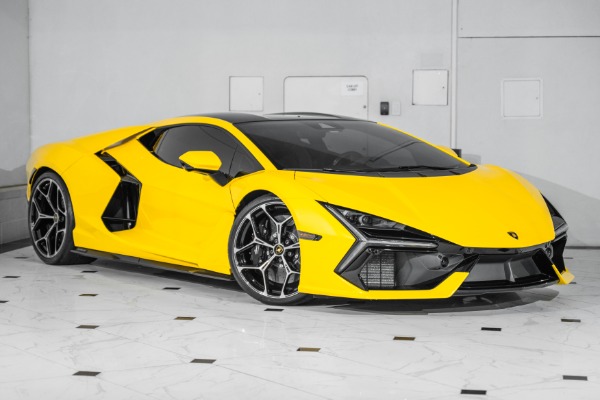 2024 Lamborghini Revuelto Base