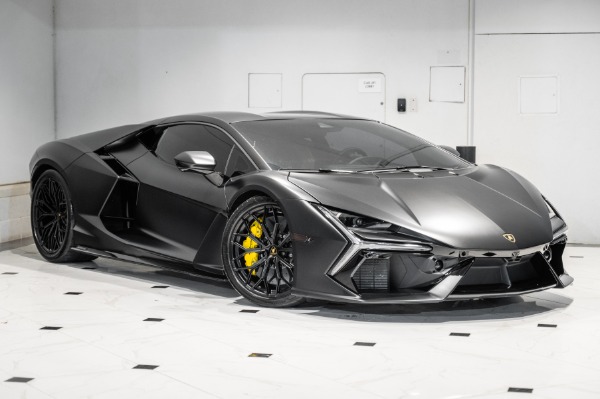 2024 Lamborghini Revuelto Base