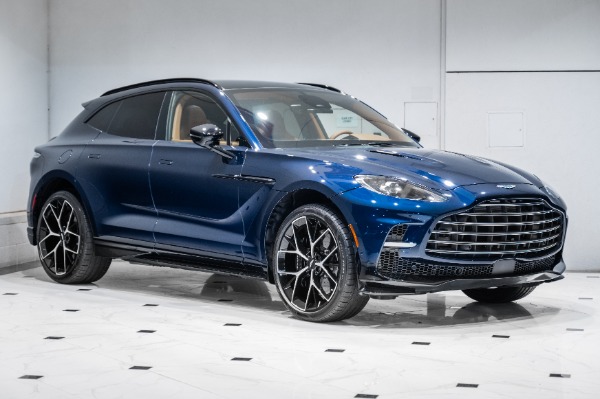 2026 Aston Martin DBX 707's photo