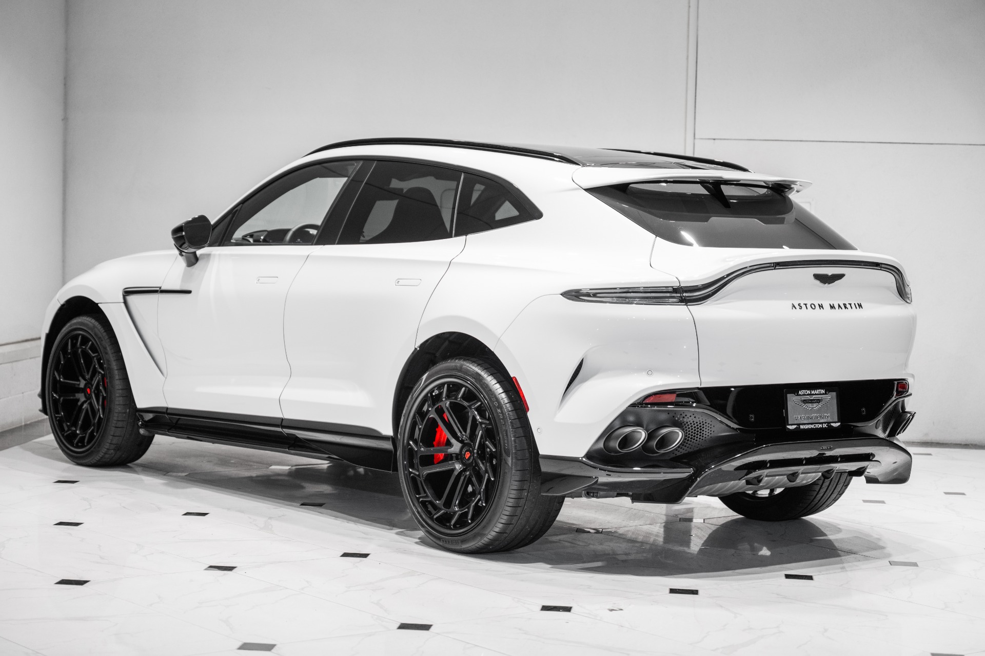 2026 Aston Martin DBX 707