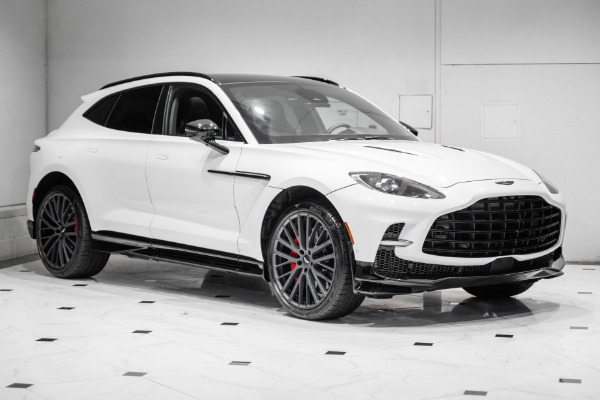 2026 Aston Martin DBX 707's photo