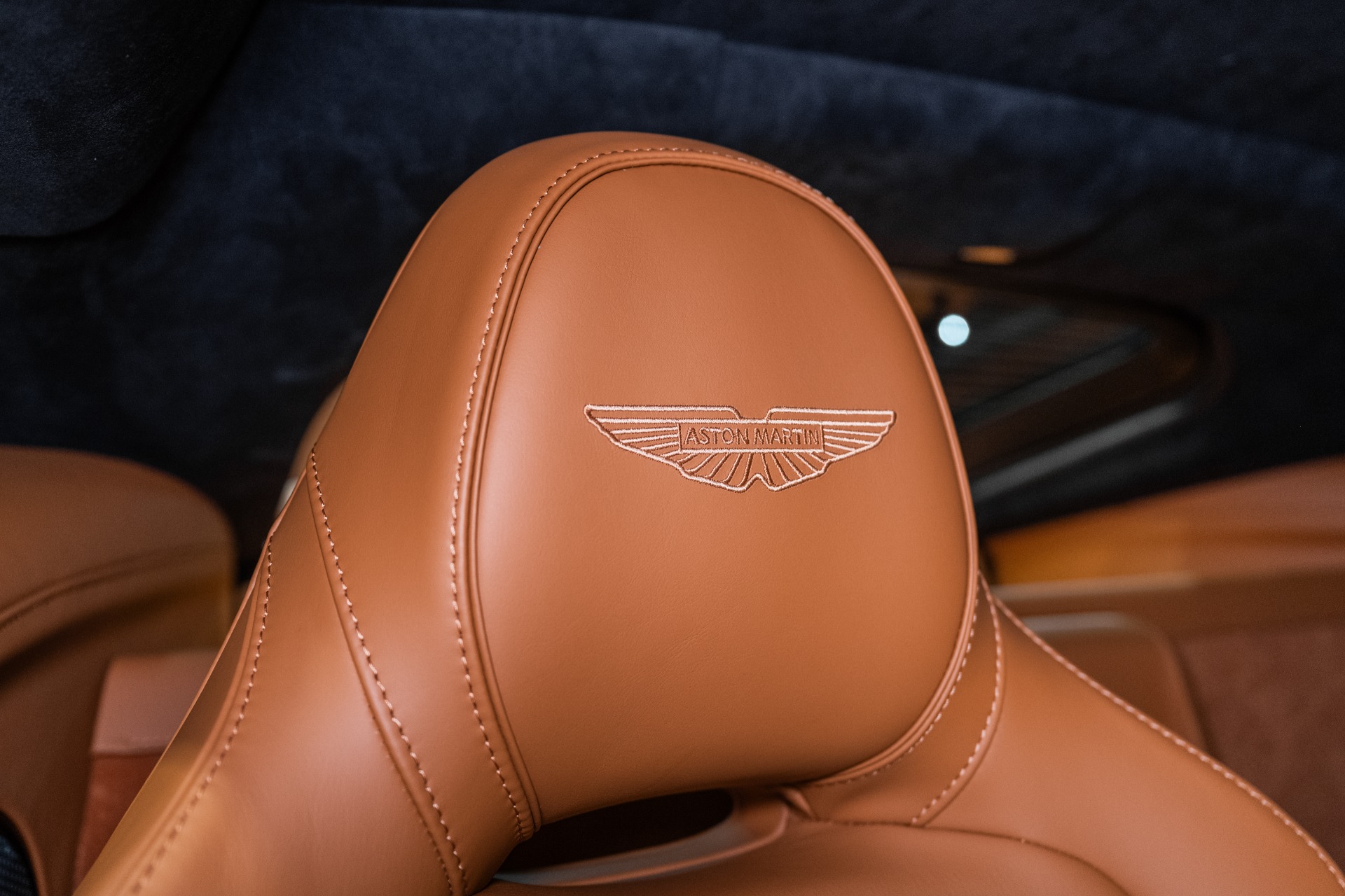 2026 Aston Martin Vantage Base