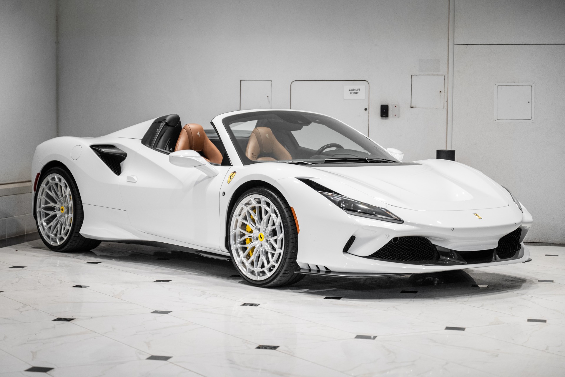 2023 Ferrari F8 Base
