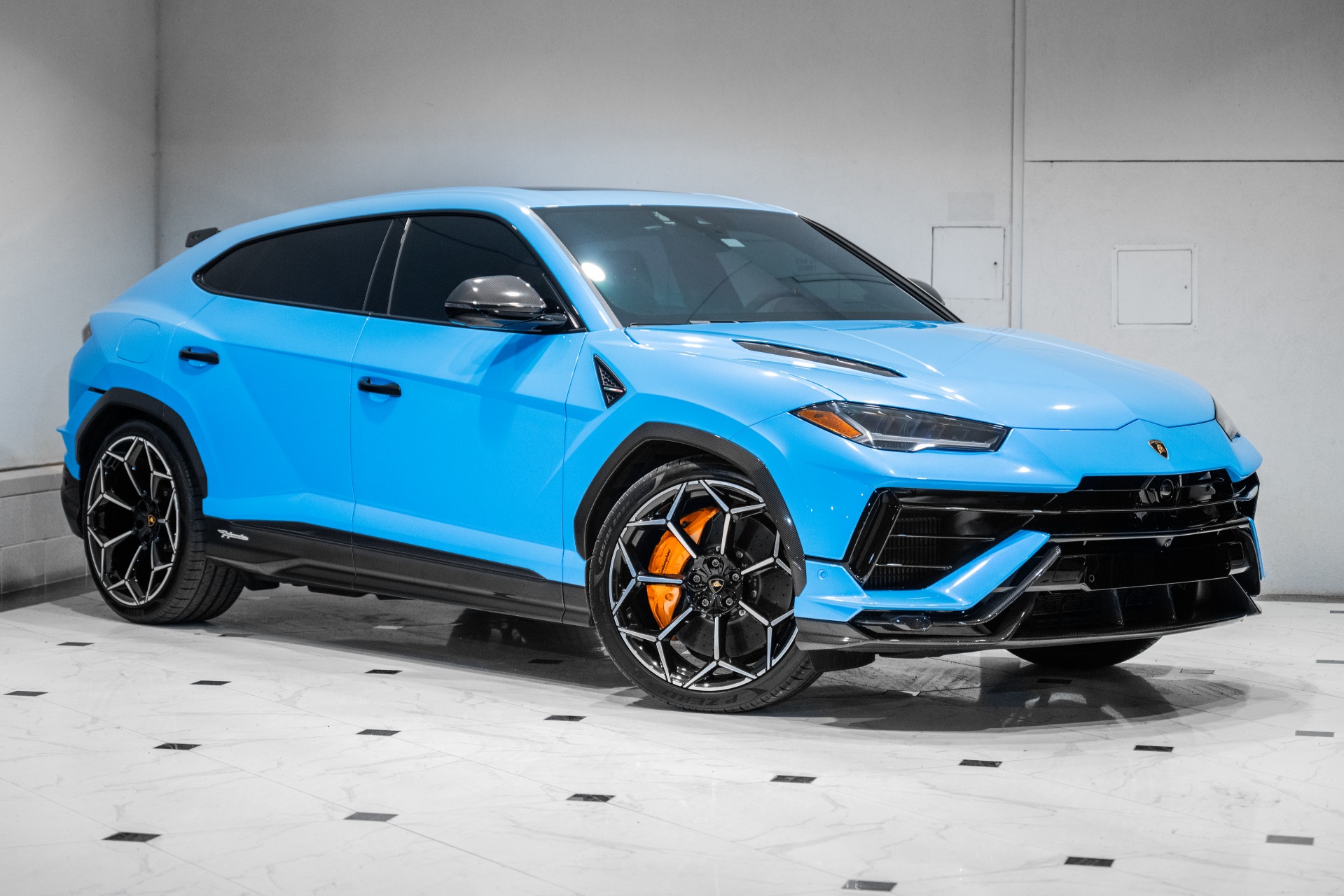 Used-2024-Lamborghini-Urus-
