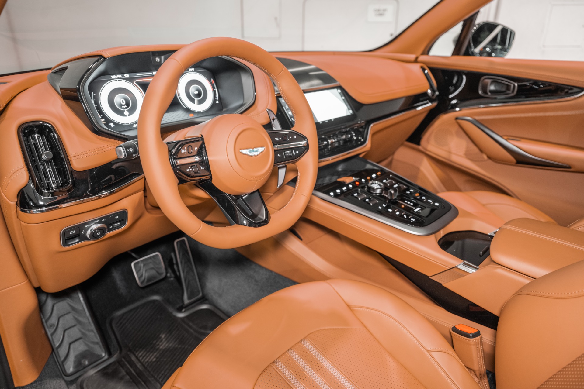 2026 Aston Martin DBX 707