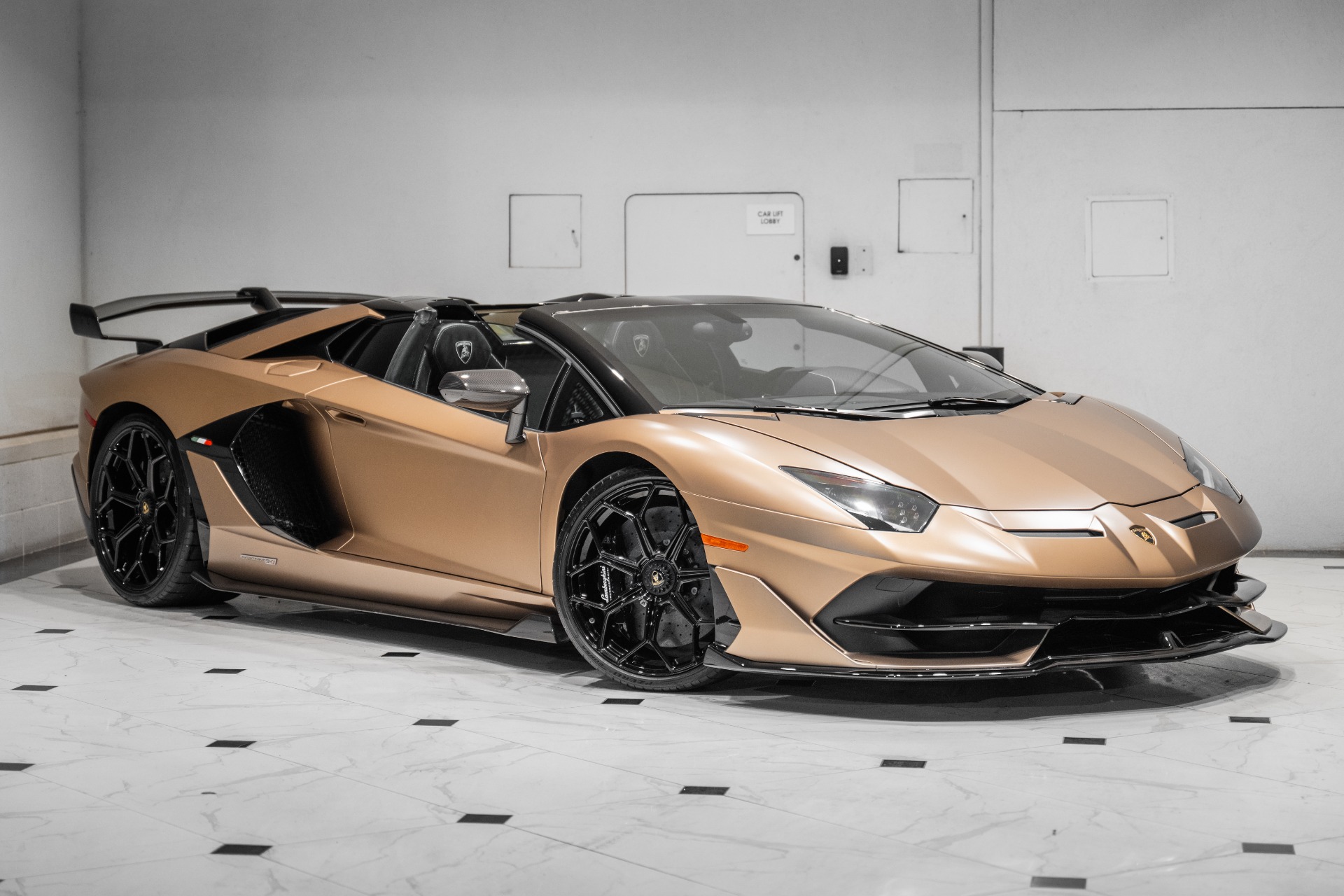 2021 Lamborghini Aventador's photo