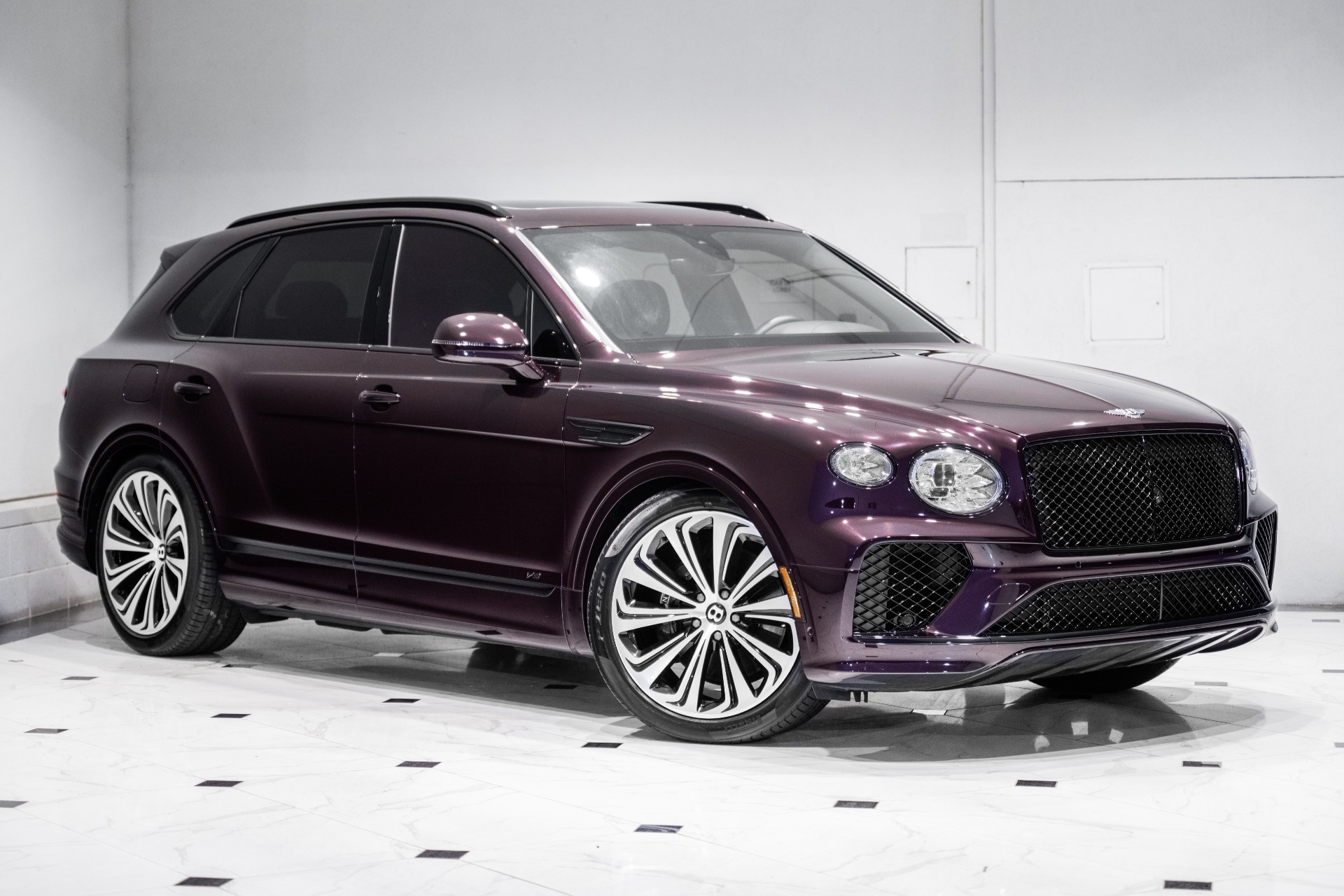 2022 Bentley Bentayga S's photo