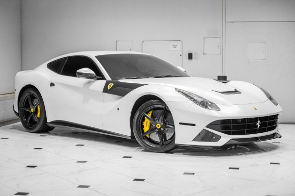 2017 Ferrari F12 Base