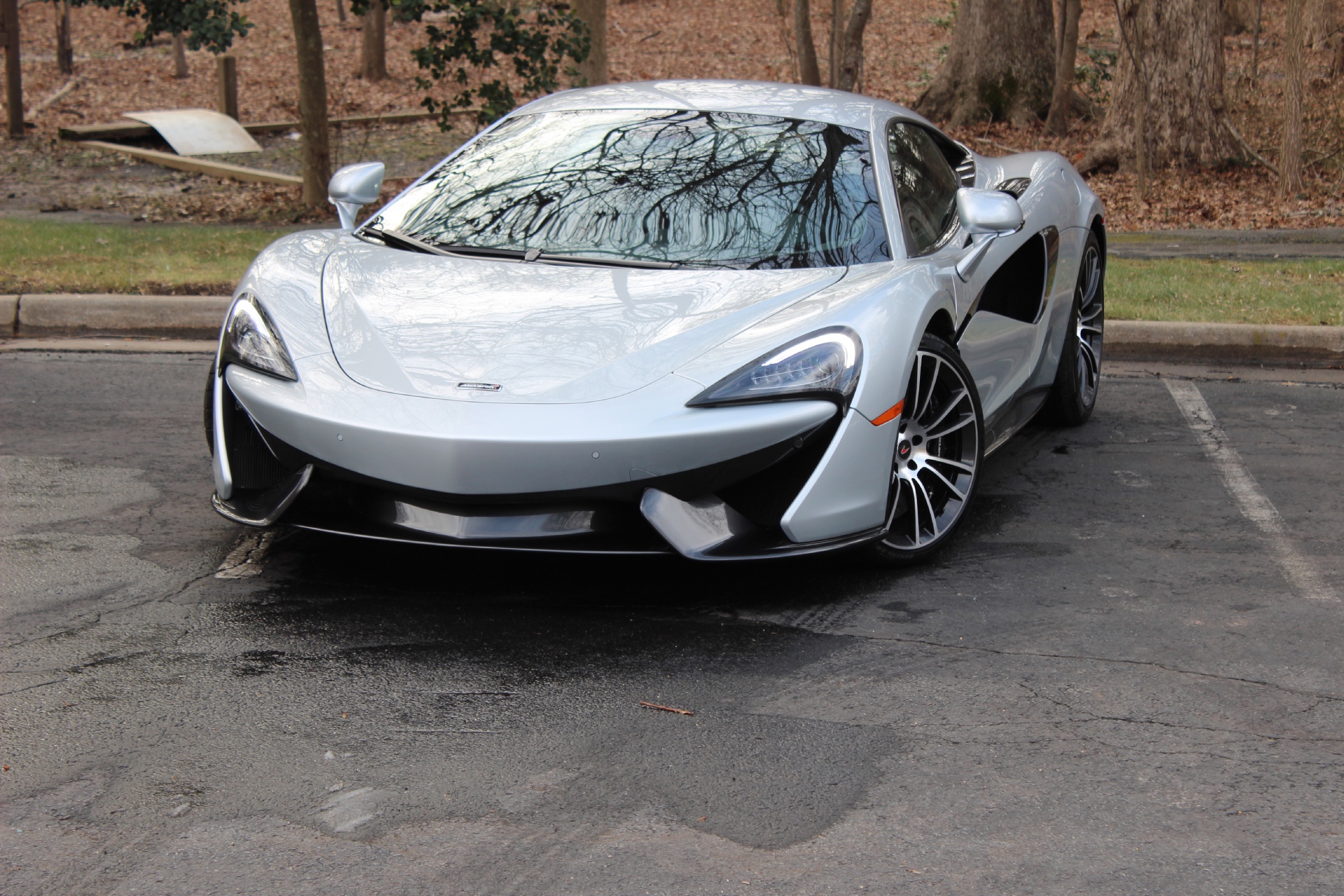 New-2016-McLaren-570S-