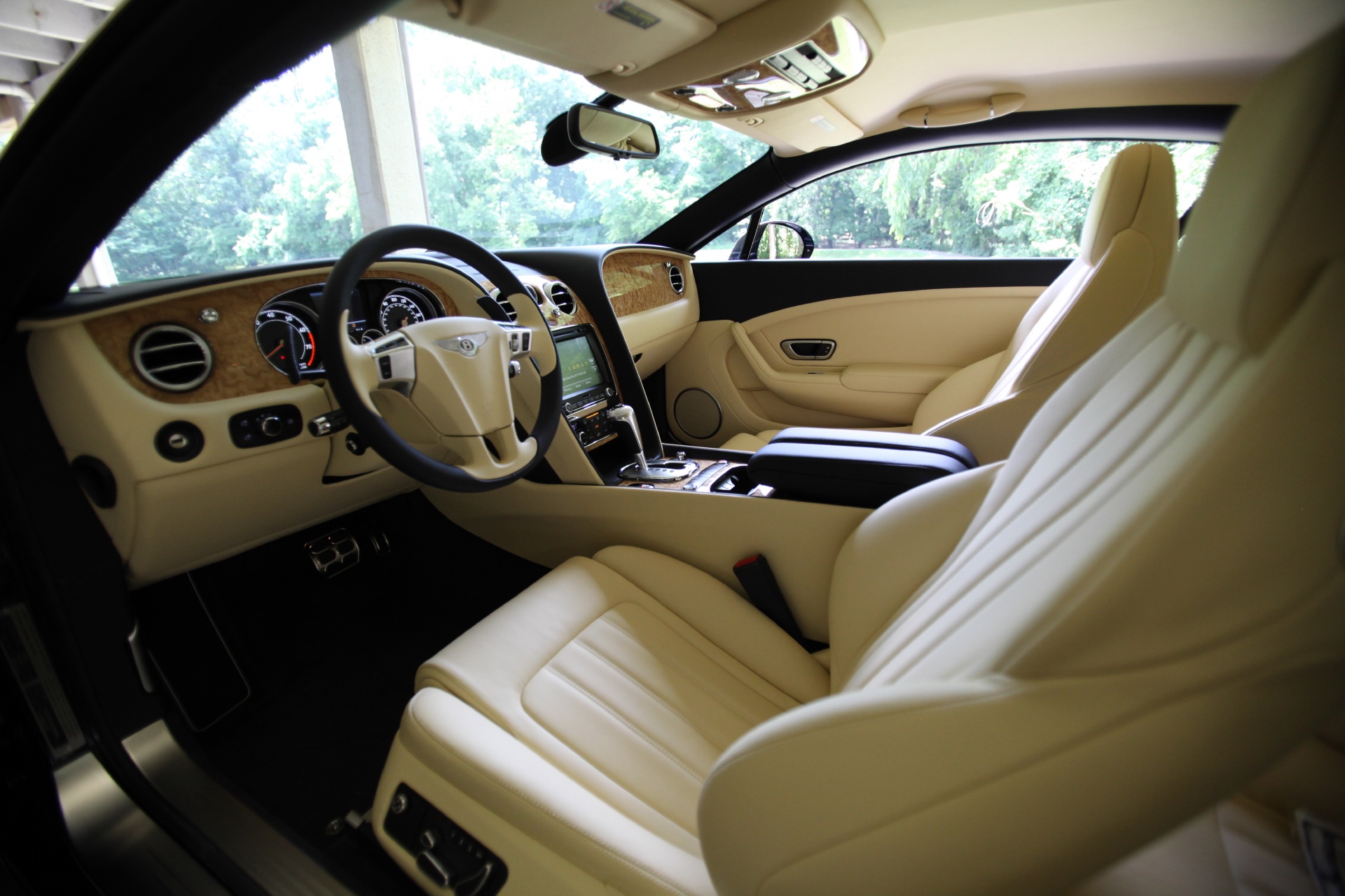 2014 Bentley Continental GT V8 Convertible SCBGT3ZA4EC094895 | Park Place  LTD Bellevue, WA