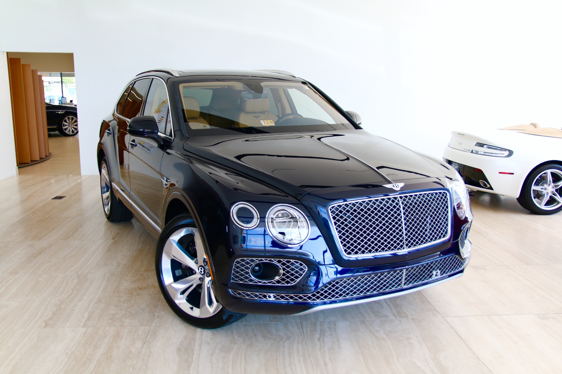 New 2018 Bentley BENTAYGA W12 SIGNATURE For Sale | Exclusive