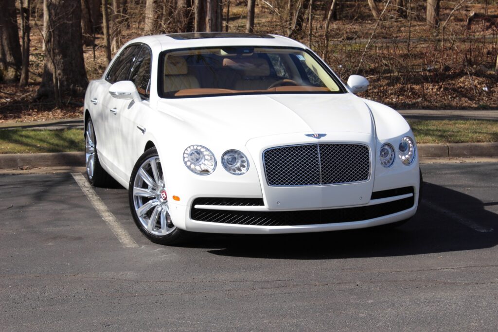 New-2016-Bentley-Flying-Spur-V8-1457718338
